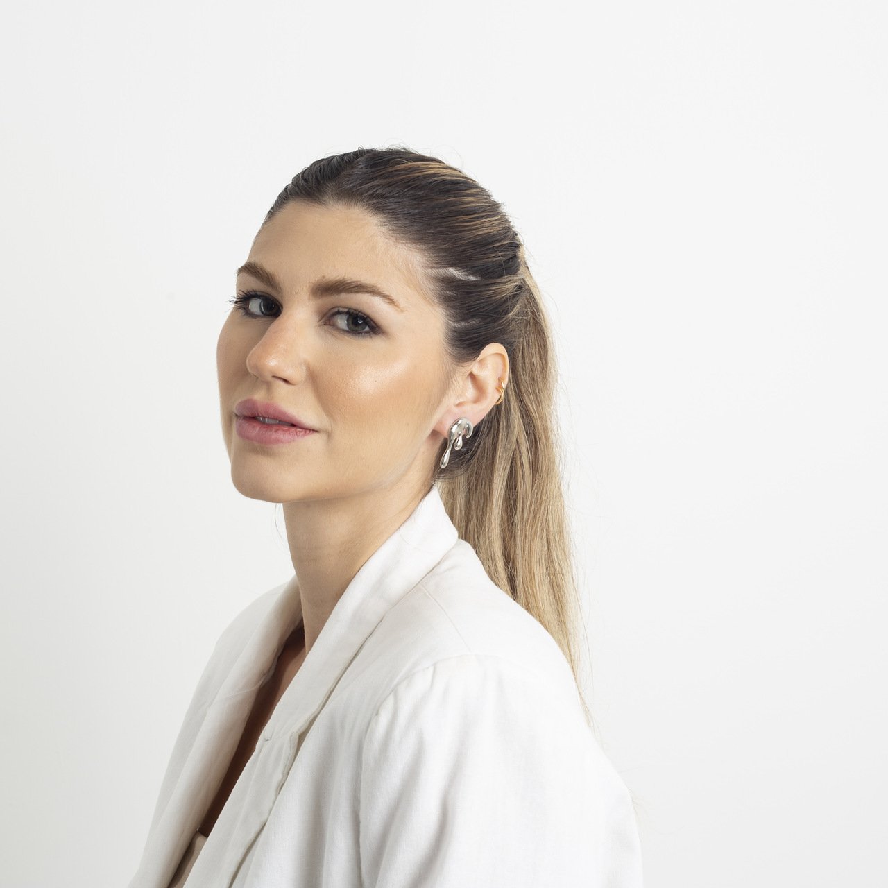 BRINCOS CHAPA ORGÂNICAS VENEZA BANHO RODIO BRANCO