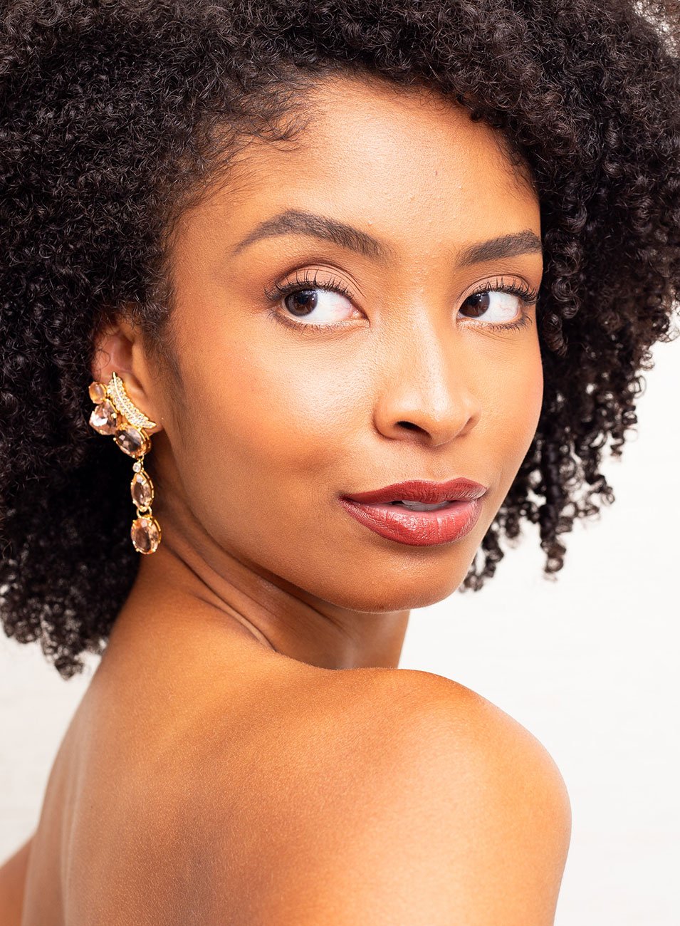 BRINCOS DIVA EARCUFF FOLHA CRISTAIS ROSÊ 2 EM 1 BANHO OURO