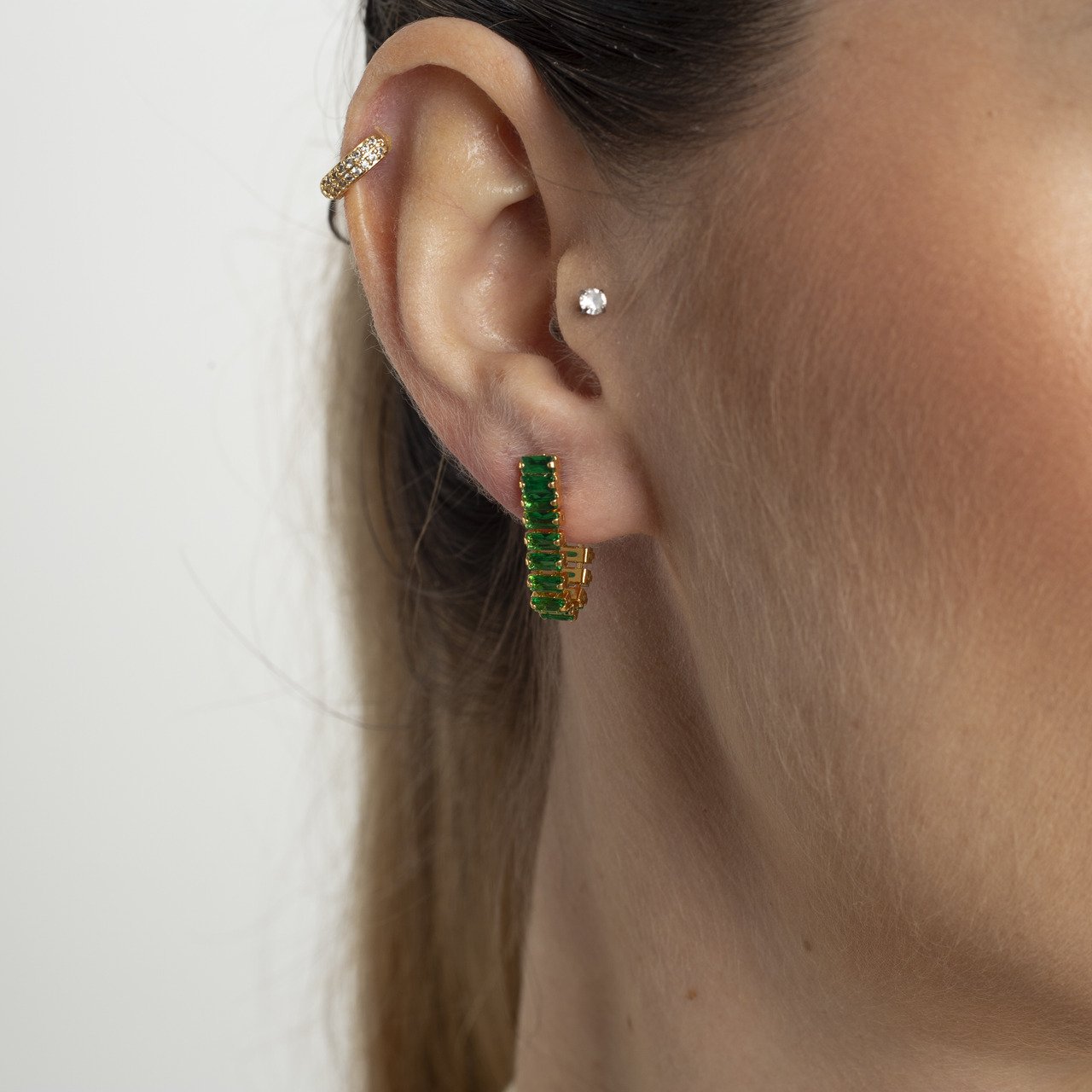 BRINCOS DIZOU RIVIERA BAGUETE VERDE ESCURO BANHO OURO