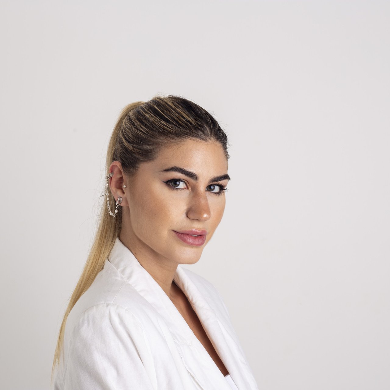 BRINCOS EARCUFF ALICIA ELOS PÉROLA BANHO RÓDIO BRANCO