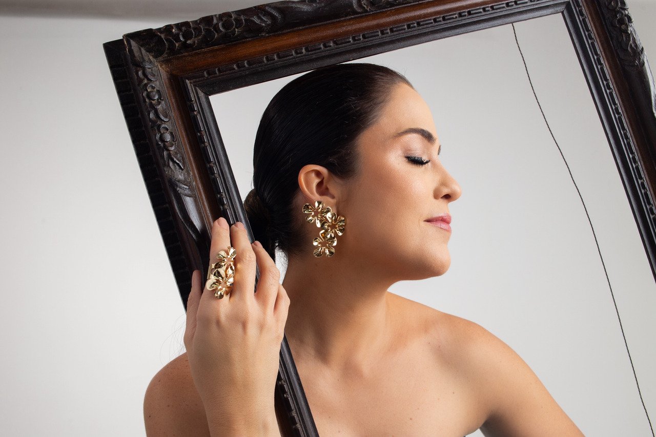 BRINCOS EARCUFFS PINGENTE REMOVÍVEL COM BANHO OURO