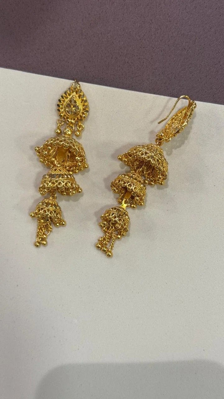 BRINCOS ESTILO INDIANO BANHO DE OURO