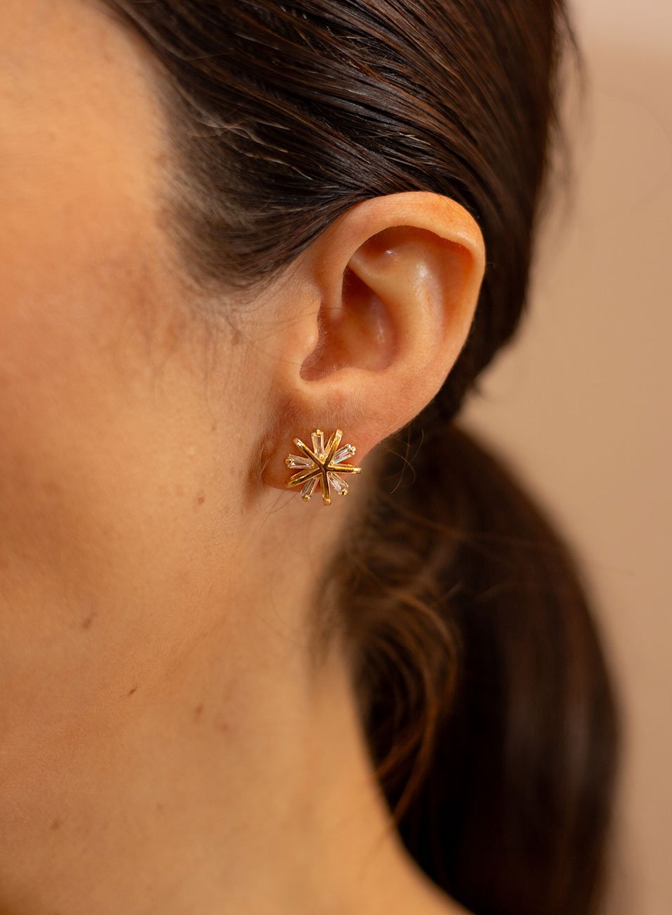 BRINCOS FLOCO DE NEVE COM ZIRCÔNIA BANHO OURO