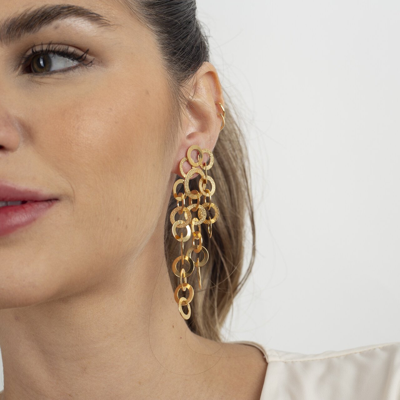 BRINCOS FRANJA MADOX MIX ARGOLAS FOSCAS BANHO OURO