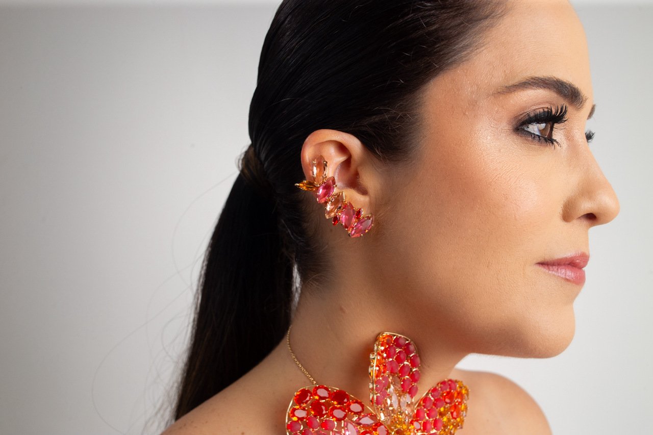 BRINCOS MAGNOLIA EARCUFFS MIX CRISTAIS ROSA COM BANHO OURO