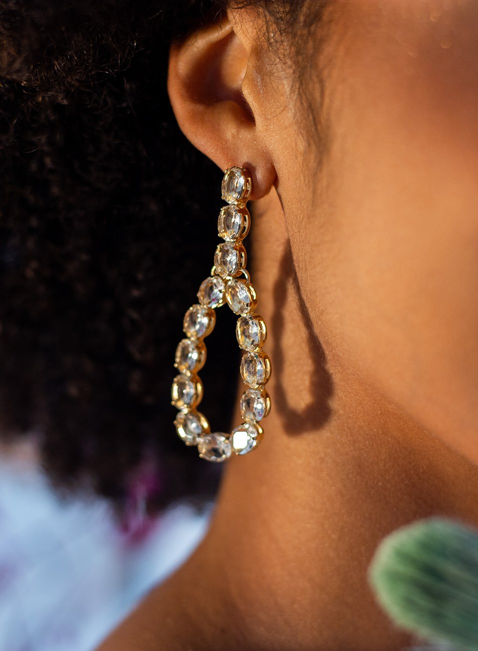 BRINCOS MIDI CRISTAIS INCOLOR BANHO RÓDIO BRANCO