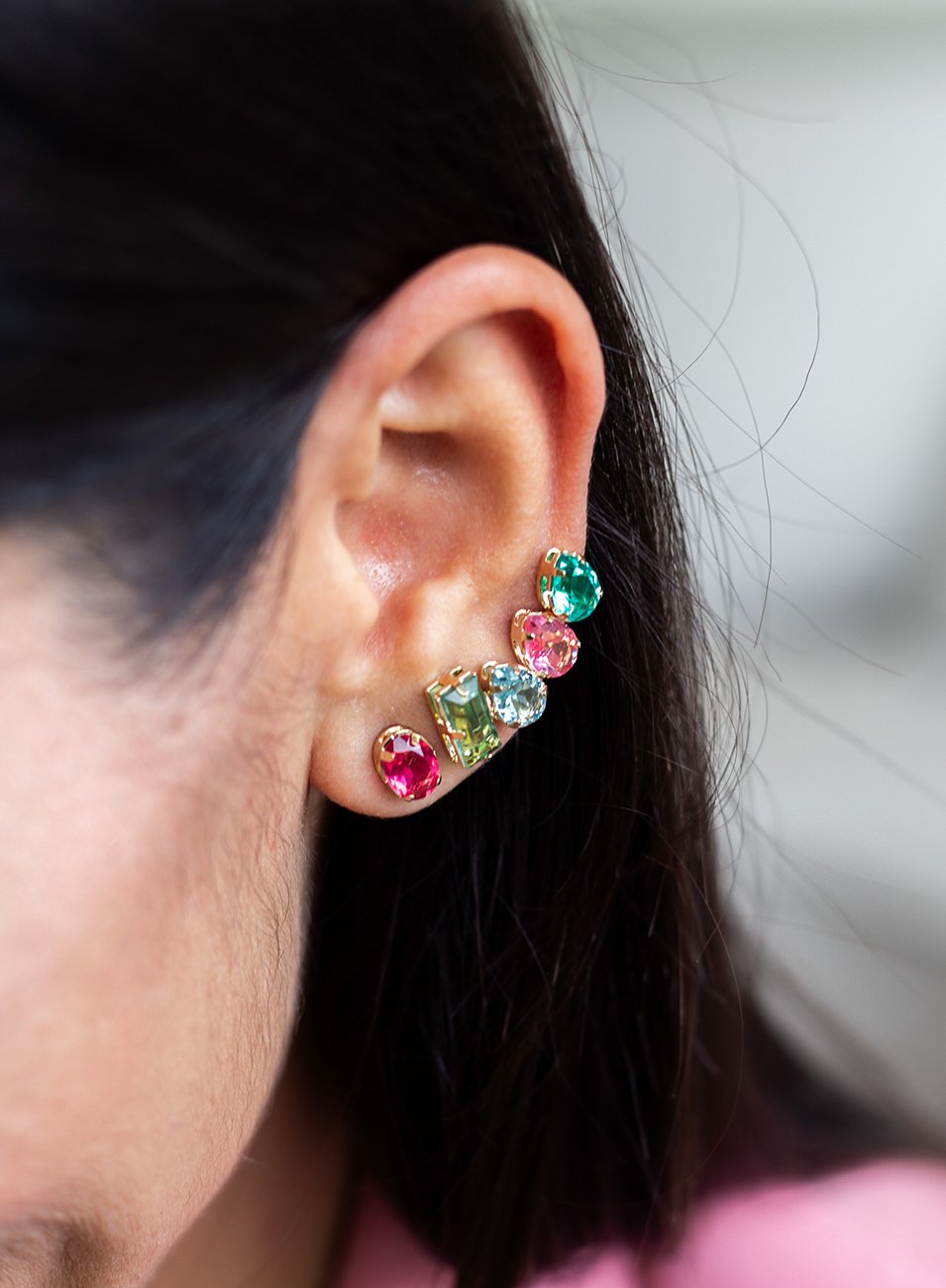 BRINCOS PONTO DE LUZ OVAL INCOLOR