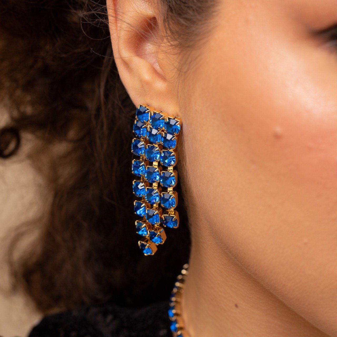 BRINCOS RADIAR FRANJA ZIRCÔNIAS AZUL BANHO OURO
