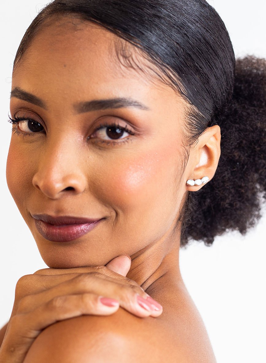 BRINCOS SABINA EARCUFF BANHO RÓDIO BRANCO