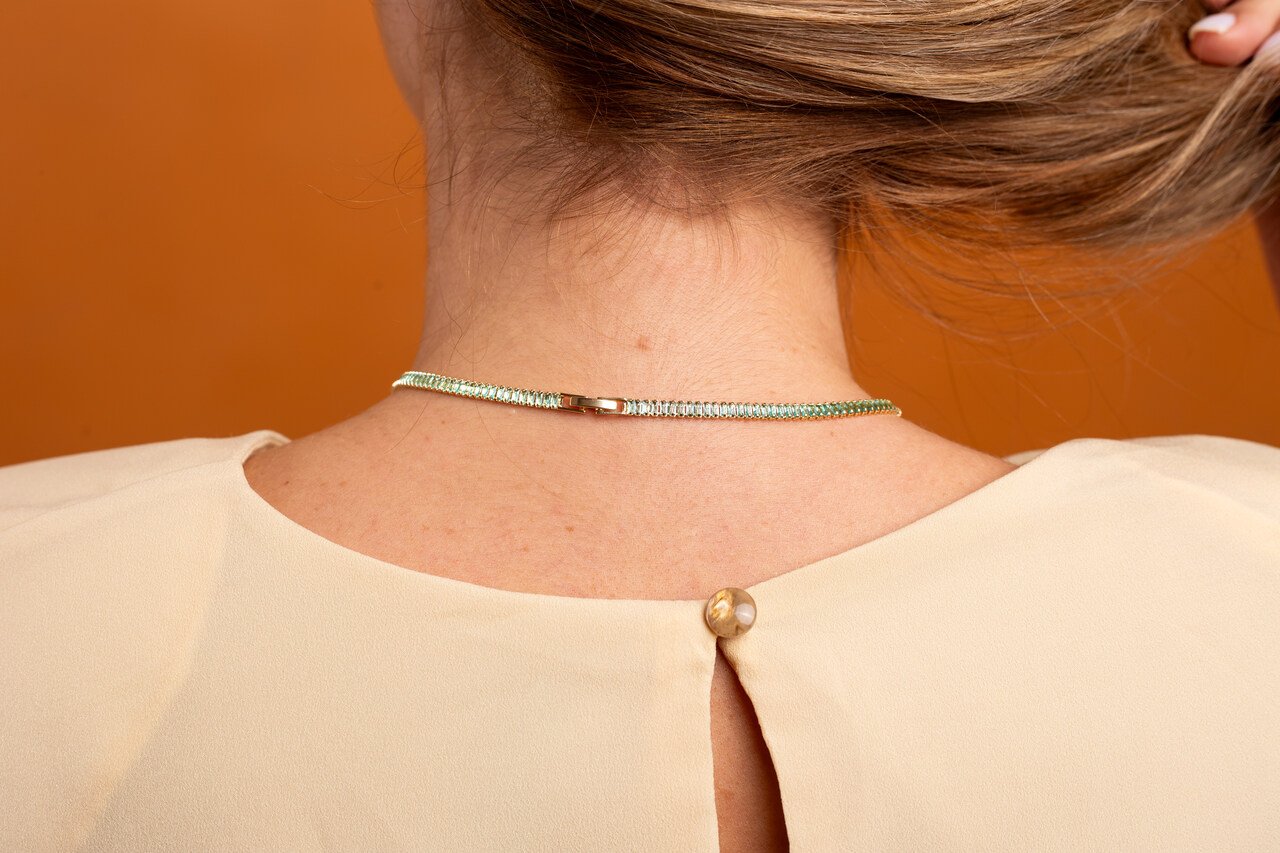 CHOKER BELLA RIVIERA VERDE BANHO OURO