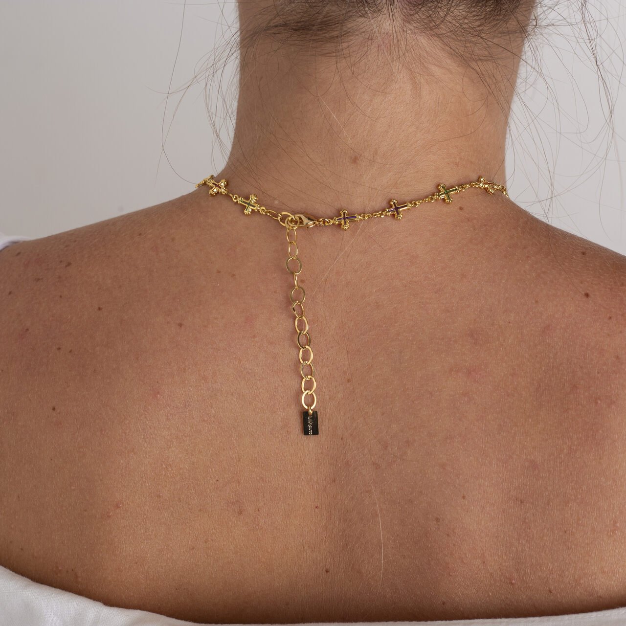 CHOKER CRUCIFIXOS COLORIDOS BANHO OURO