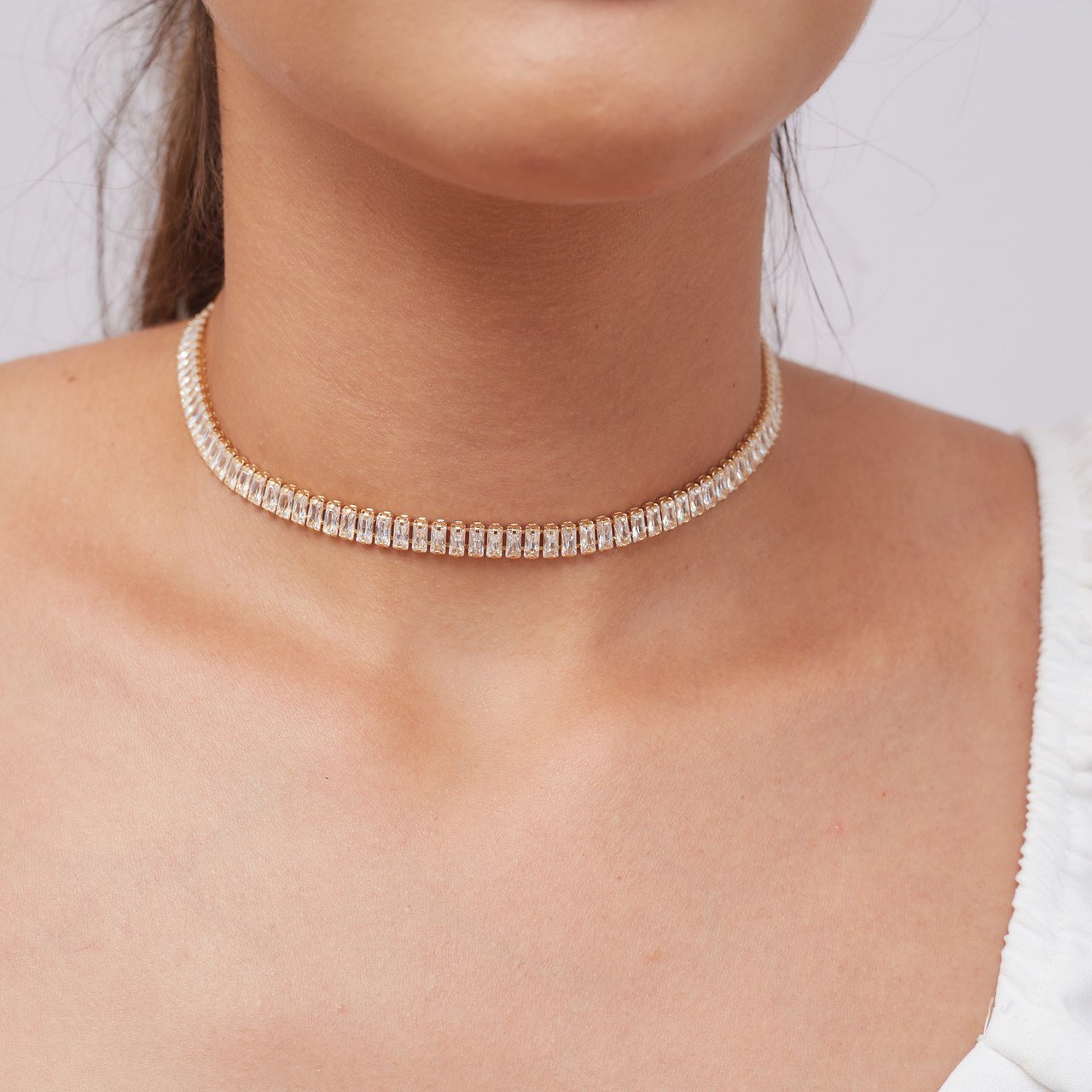 CHOKER DIZOU RIVIERA BAGUETE INCOLOR BANHO OURO