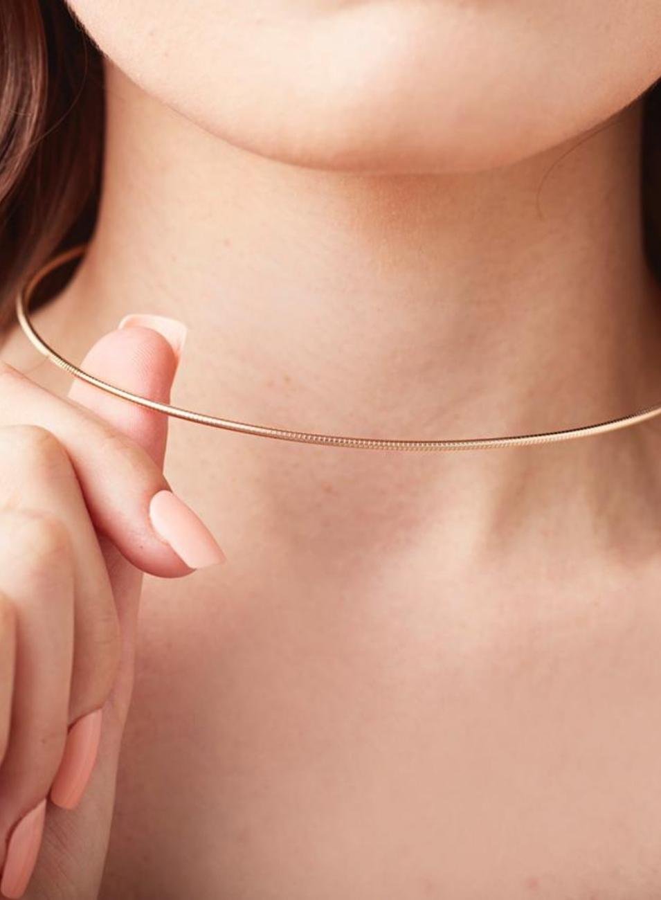 CHOKER DRICA ARO MOLA LISO BANHO OURO