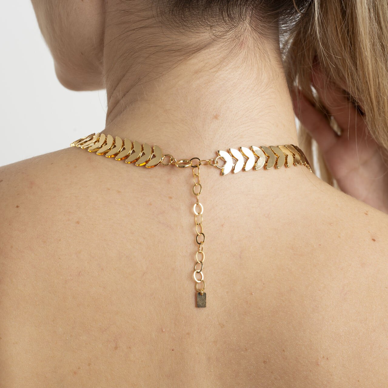 CHOKER ESCAMA BANHO OURO