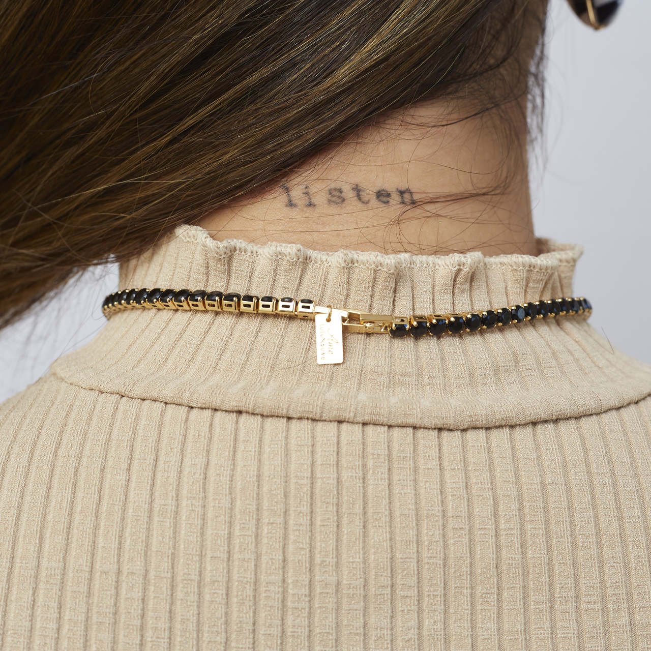 CHOKER HELÔ RIVIERA PRETO BANHO OURO