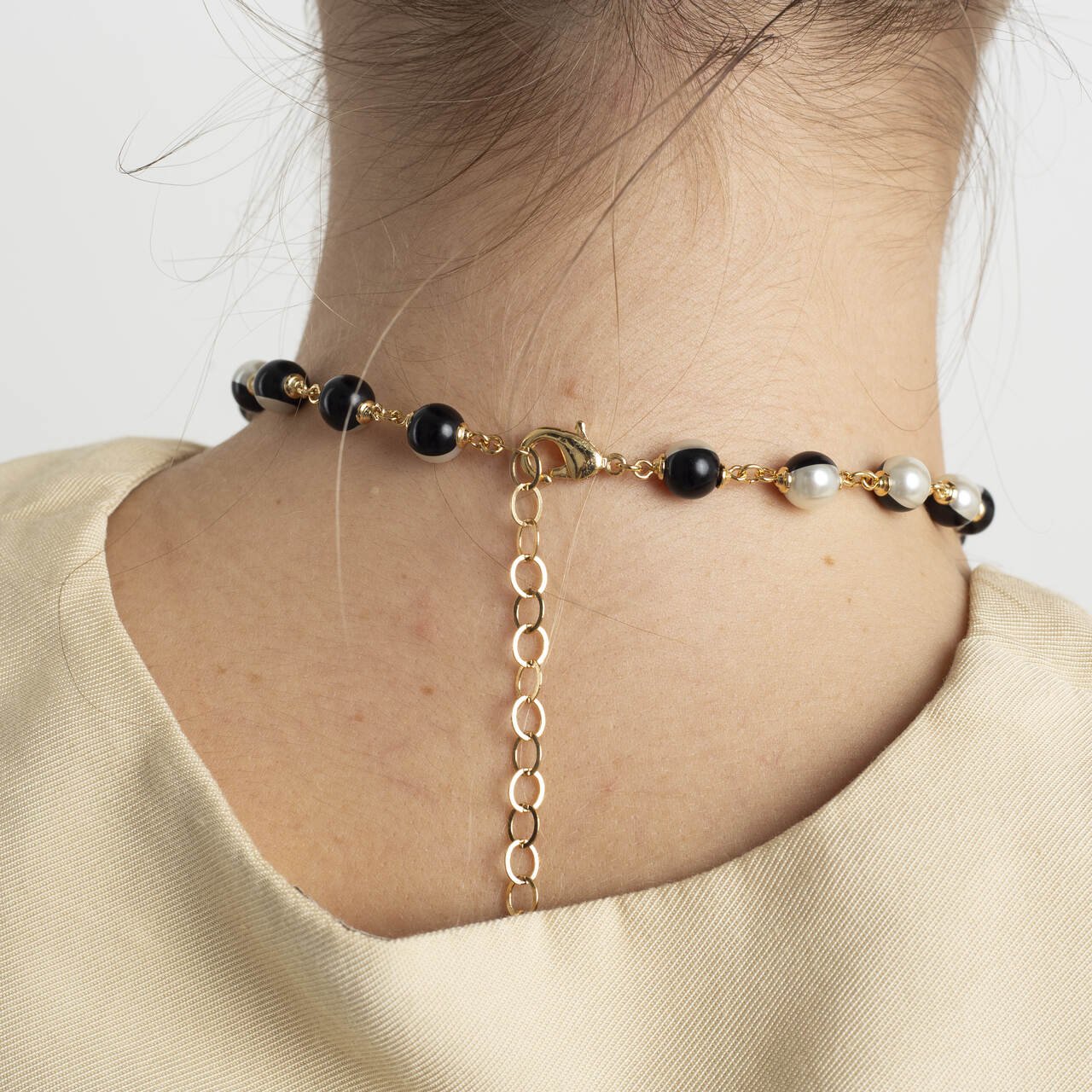 CHOKER PEPITA G PEROLADO PEDRA NEGRA BANHO OURO