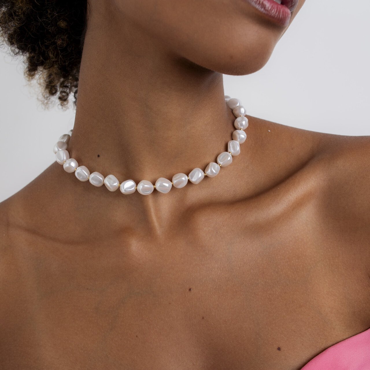 CHOKER PÉROLAS IRREGULARES BANHO OURO