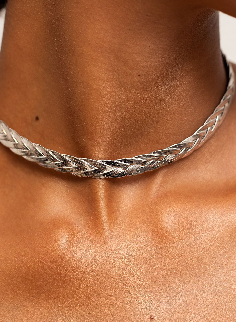 CHOKER SANCHO CORRENTE ACHATADA BANHO RÓDIO BRANCO