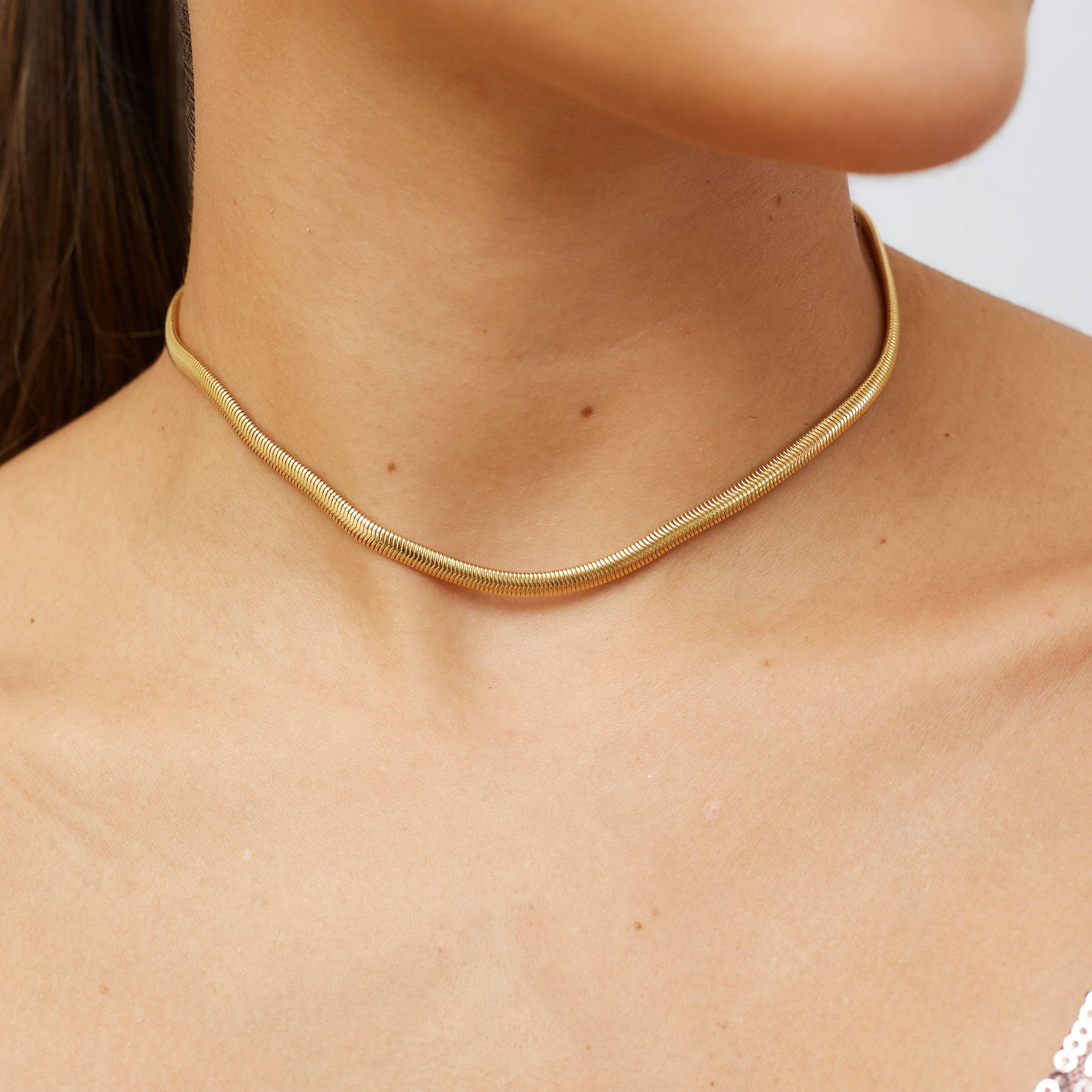 CHOKER SIMPLA RABO DE RATO 4 MM BANHO OURO
