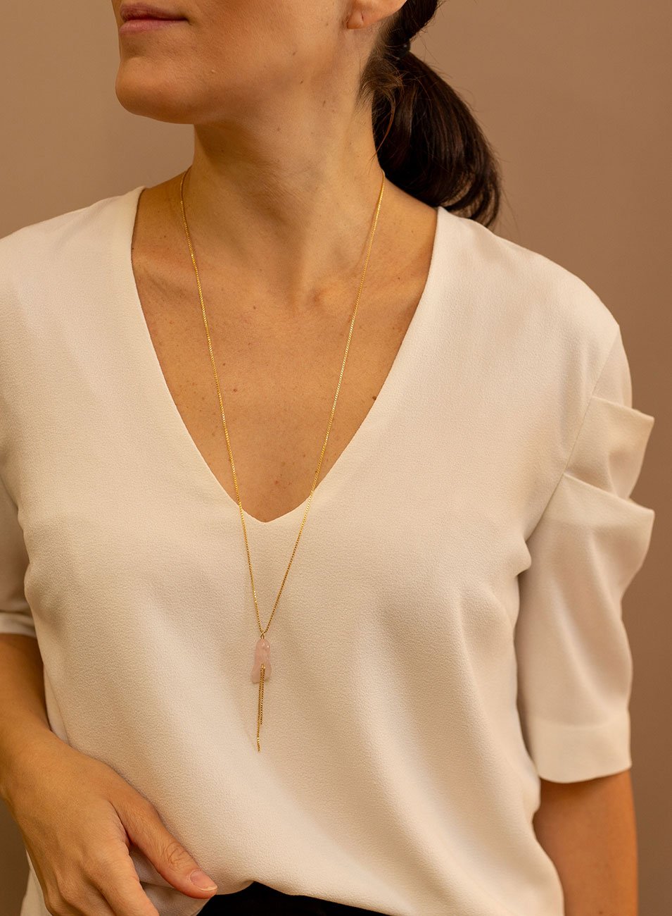 COLAR COPO DE LEITE FLOR QUARTZO OURO