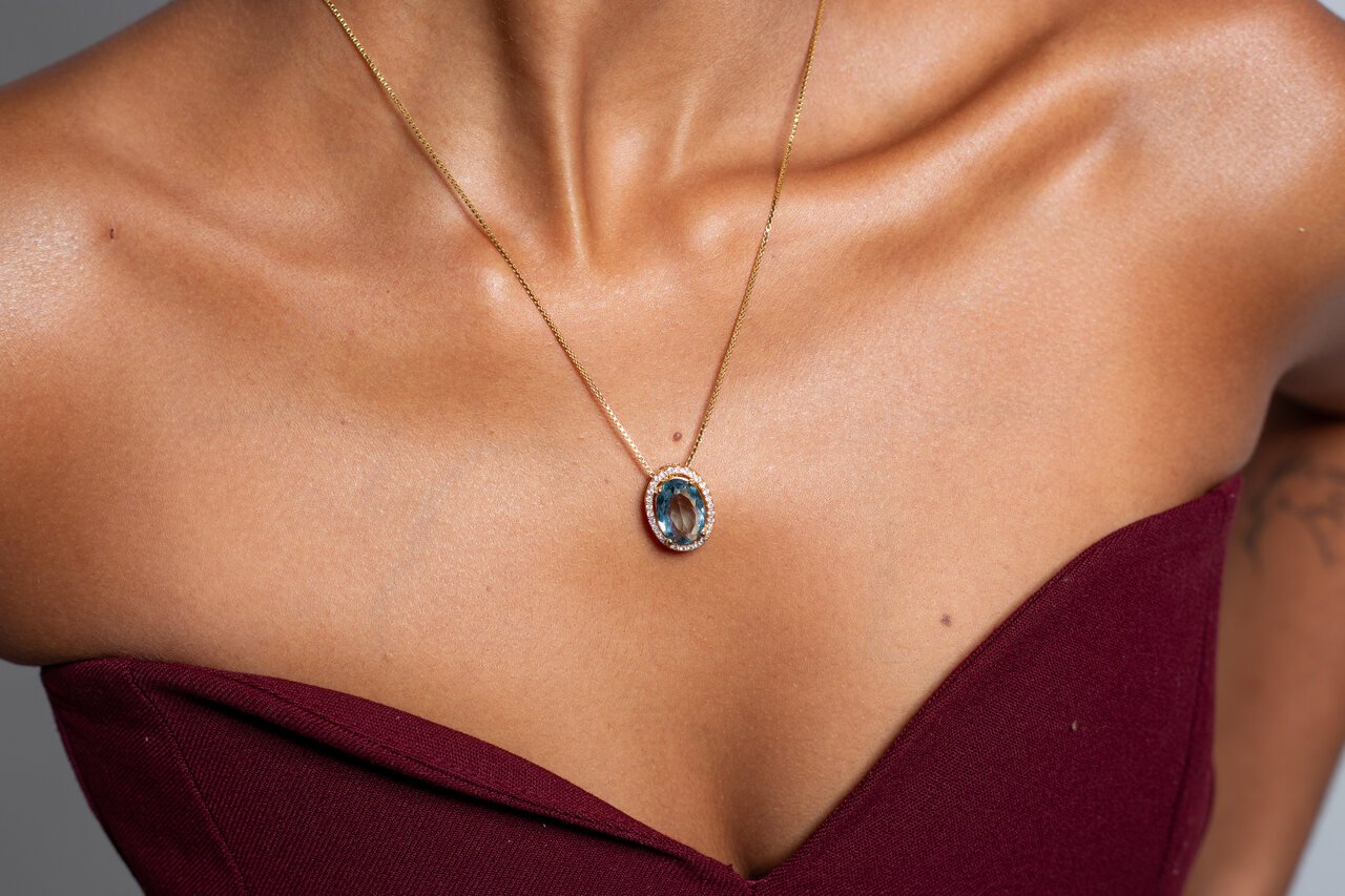 COLAR CRISTAL OVAL AZUL ACQUA MARINE ZIRCÔNIA INCOLOR BO