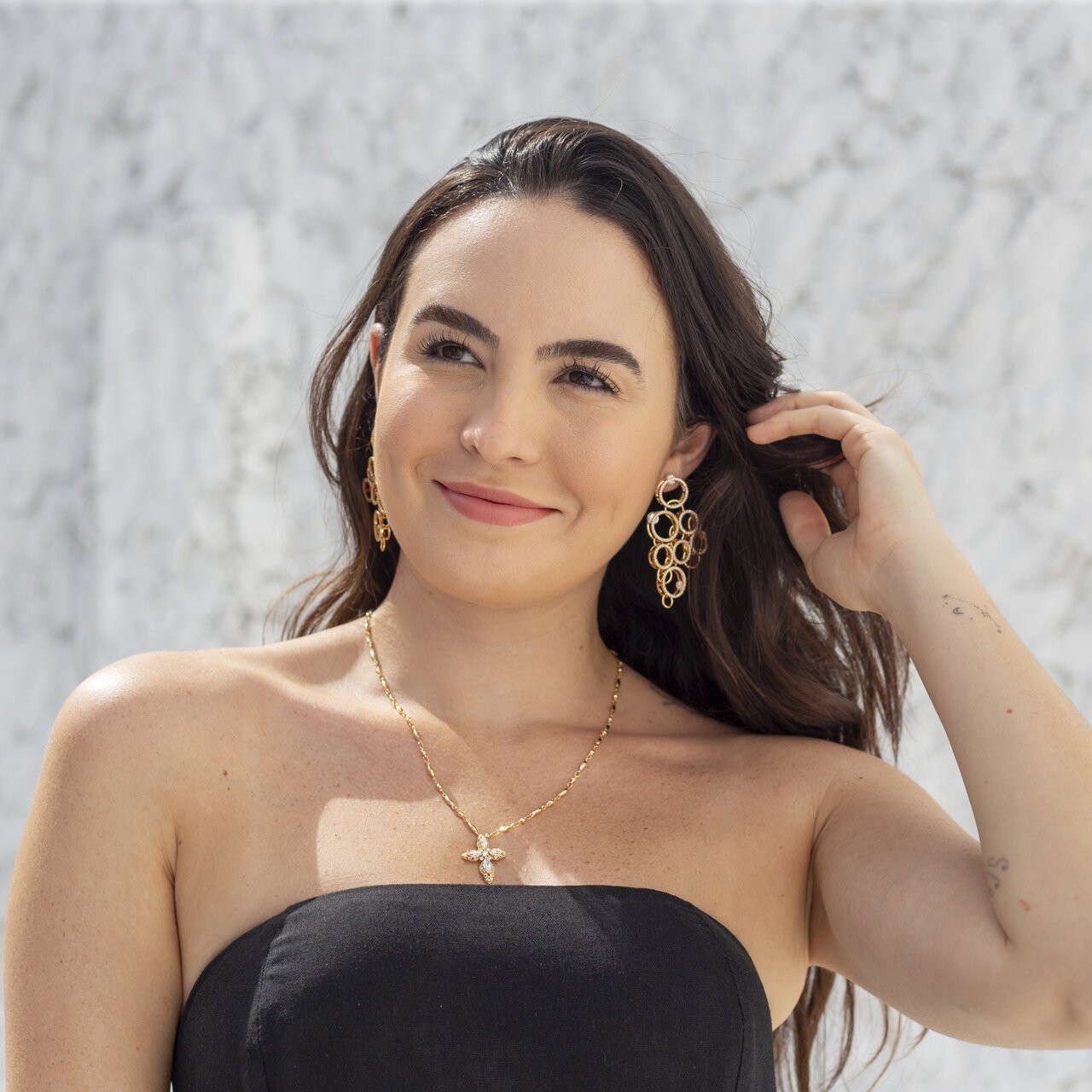 COLAR CRUZ CRAVEJADA ZIRCÔNIA CRISTAIS INCOLOR BANHO OURO