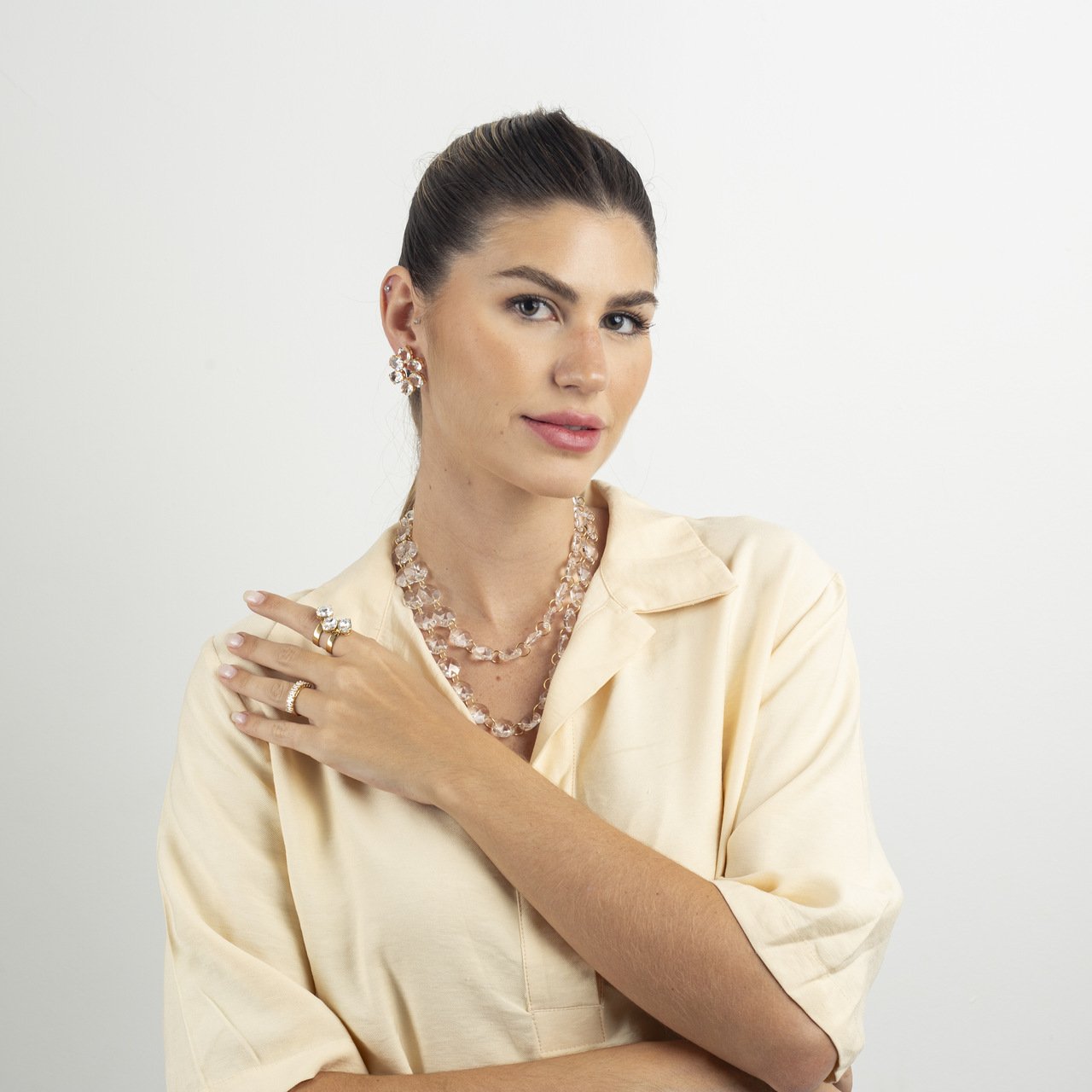 COLAR CURTO CARAVELA CRISTAL INCOLOR BANHO OURO