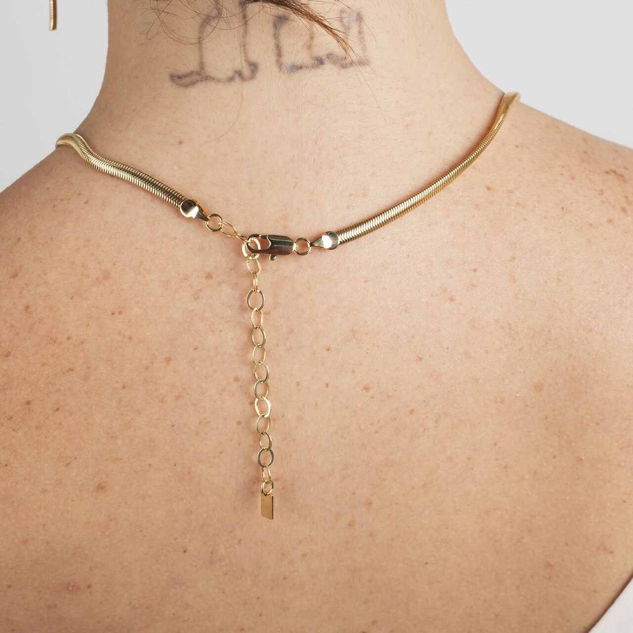 COLAR CURTO SIMPLA RABO DE RATO 4 MM BANHO OURO