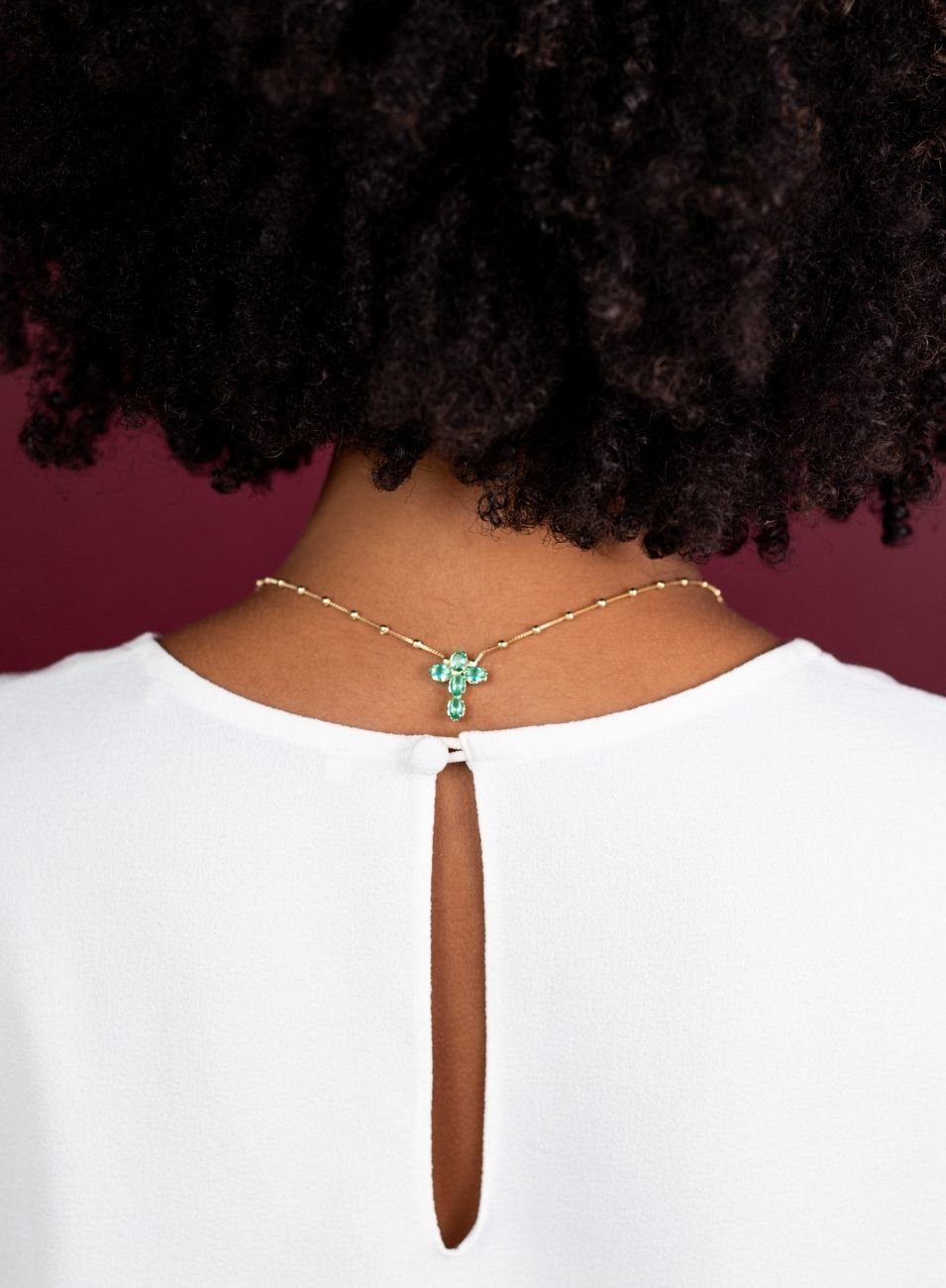 COLAR ESCAPULÁRIO NS SRA VERDE ESMALTADA OURO