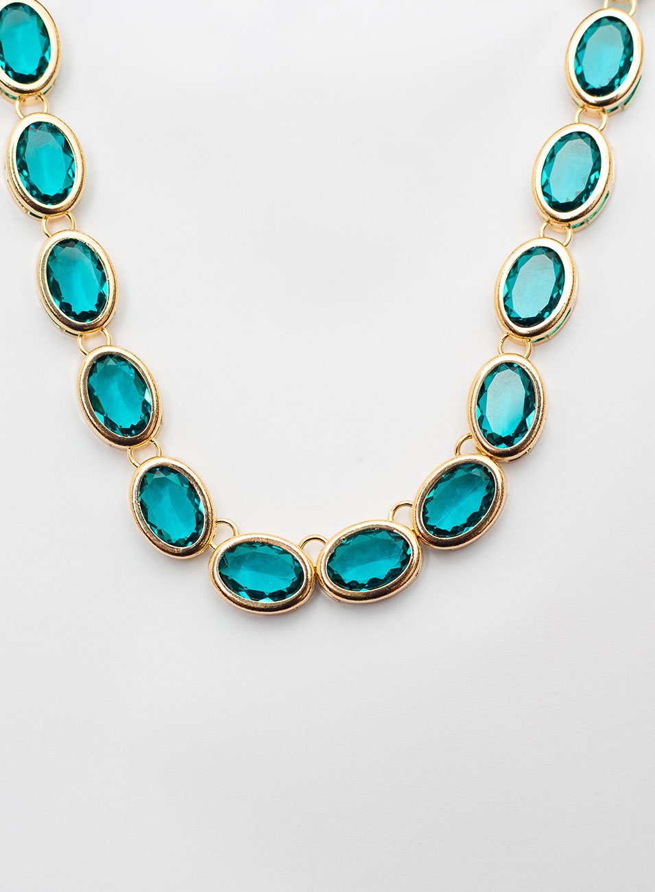 COLAR ESTRO CRISTAIS OVAIS VERDE PARAÍBA BRASIL BANHO OURO