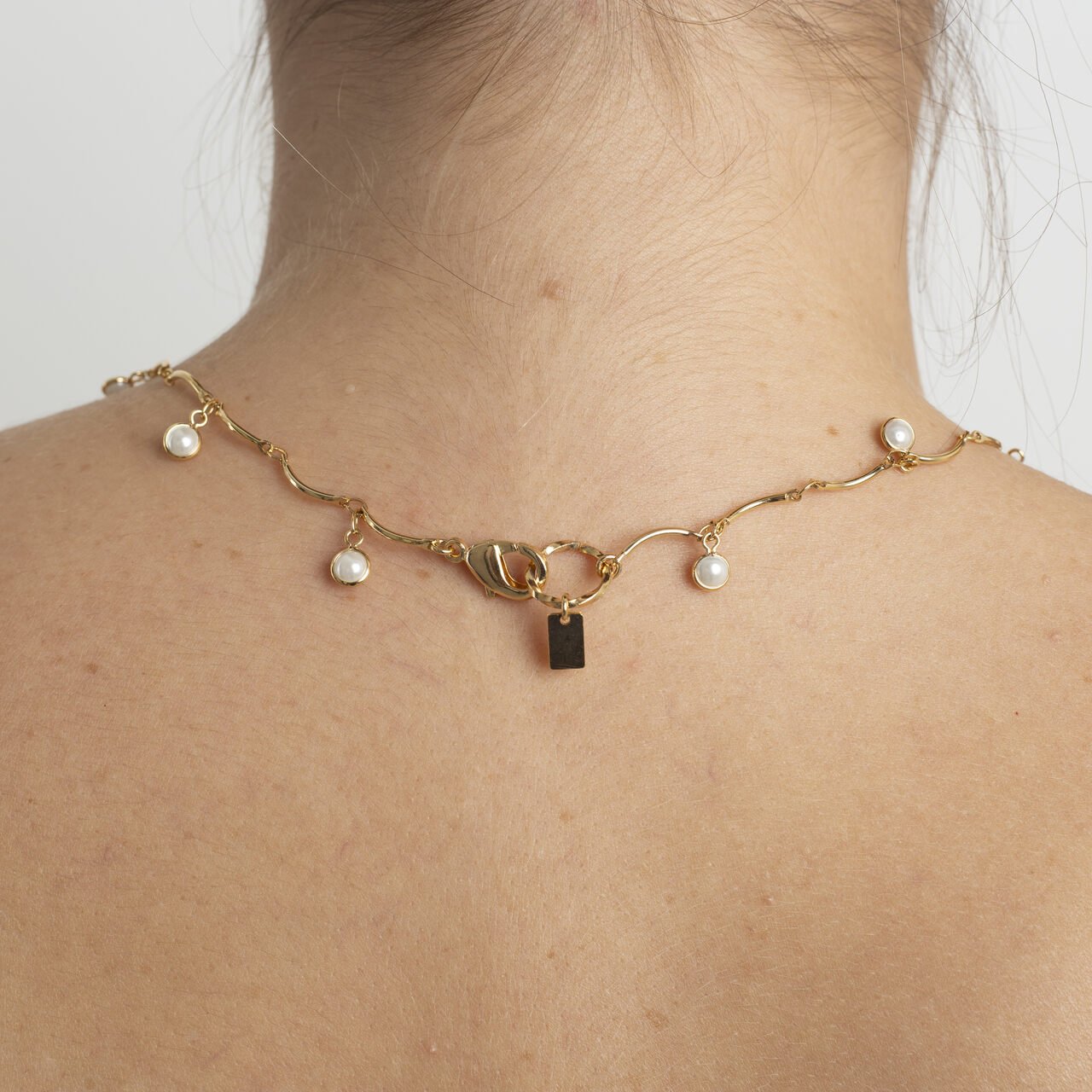 COLAR FIORELLA CORRENTE ONDAS PINGENTES PÉROLAS BANHO OURO