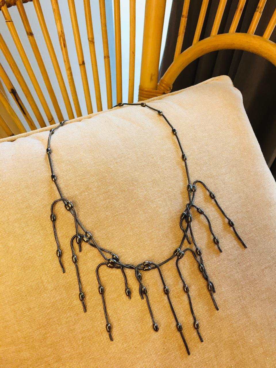 COLAR FRANJA CORRENTE TUBOS BANHO RÓDIO NEGRO