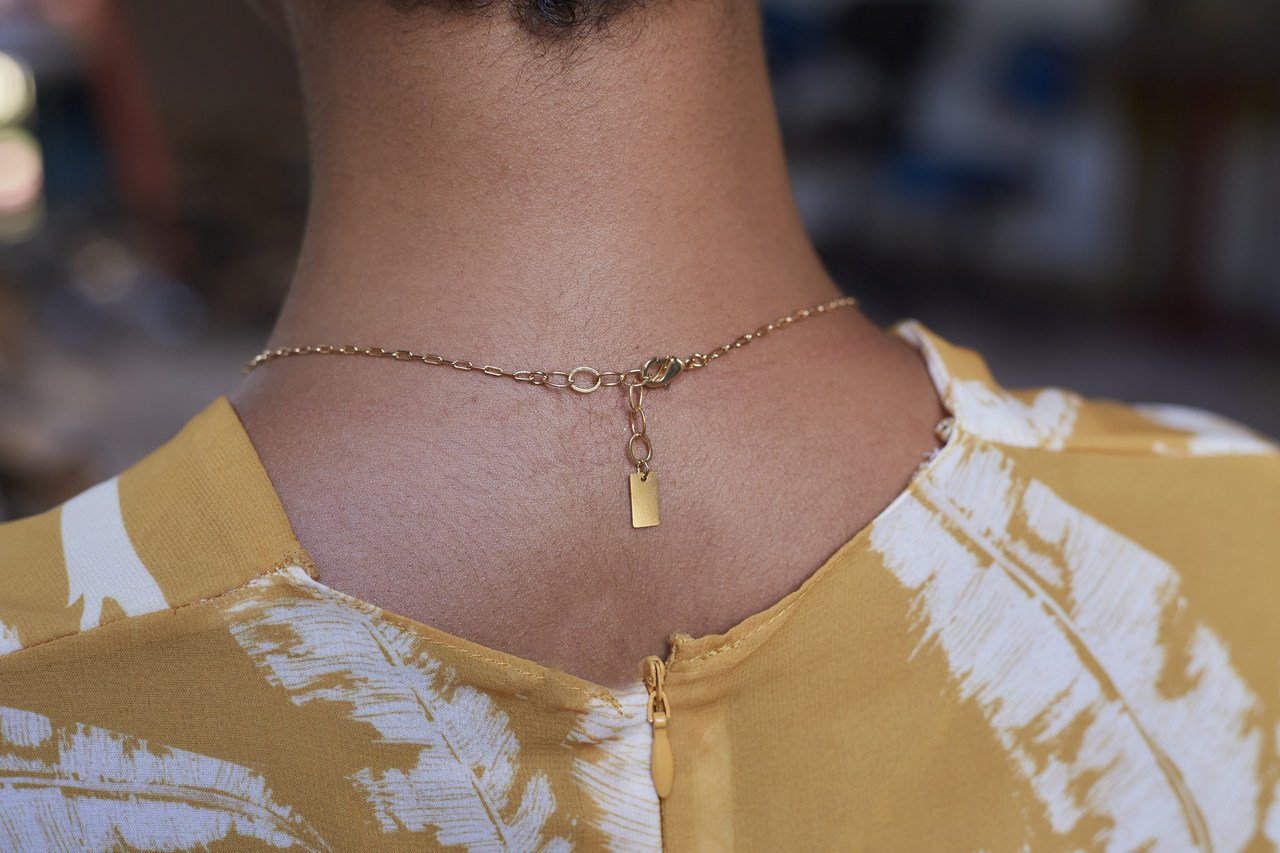 COLAR NUVEM GOTA VERDE MENTA BANHO OURO