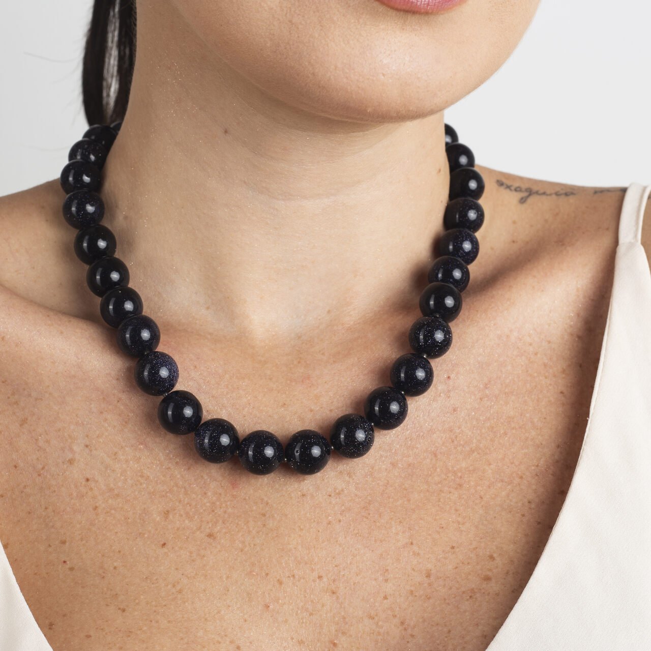 COLAR PÉROLAS AZUL MARINHO BANHO OURO