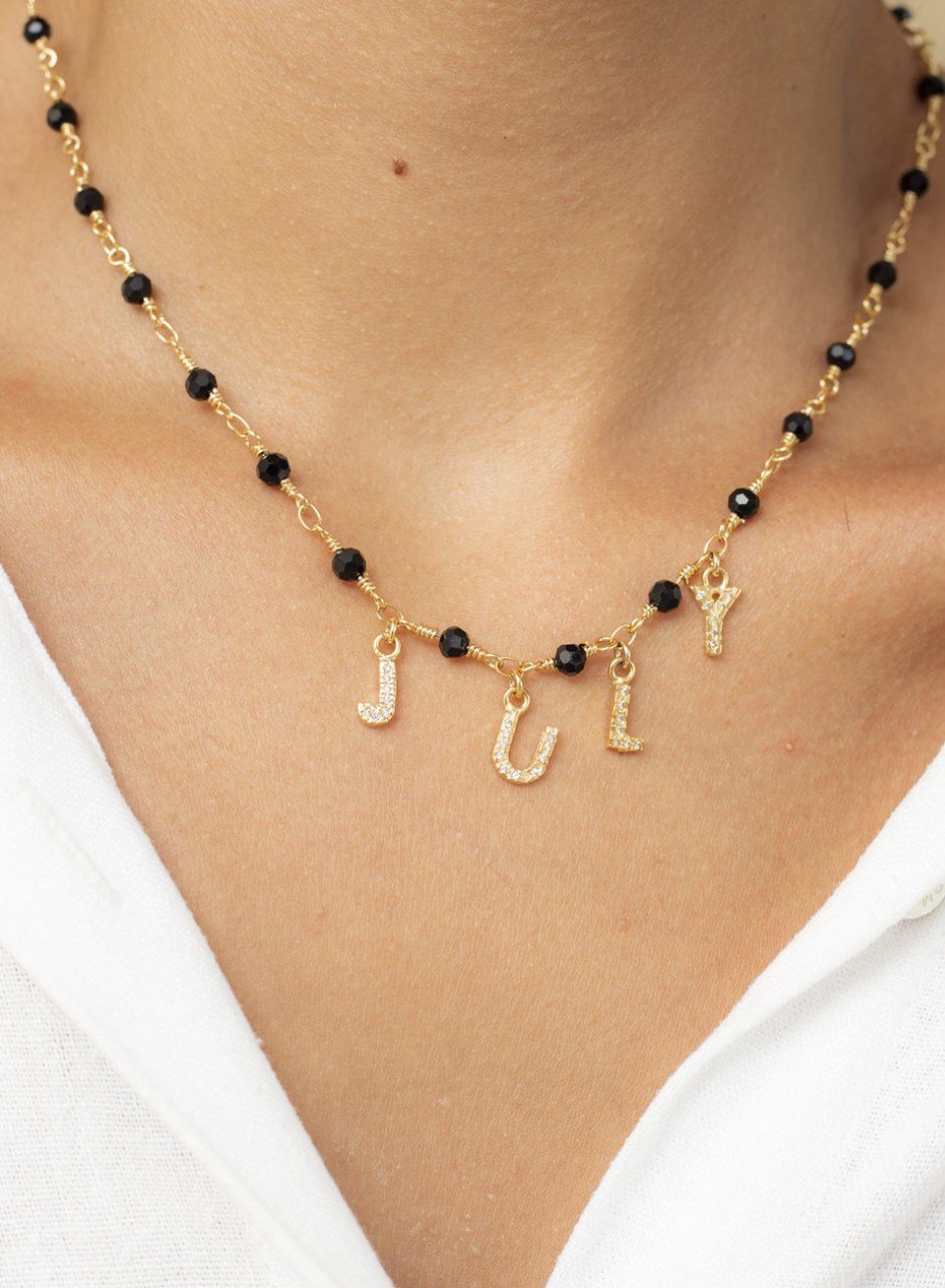 COLAR PERSONALIZADO MISSI CRISTAIS PRETOS BANHO OURO