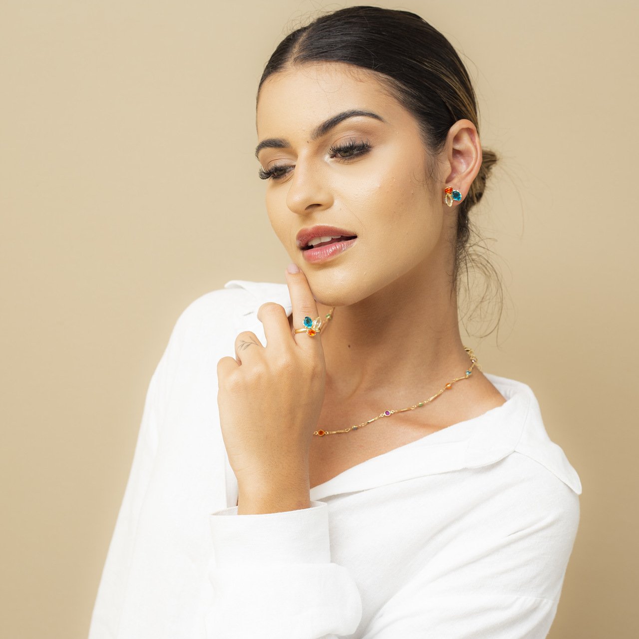 COLAR TIFANY CURTO ZIRCÔNIAS COLORIDAS BANHO OURO