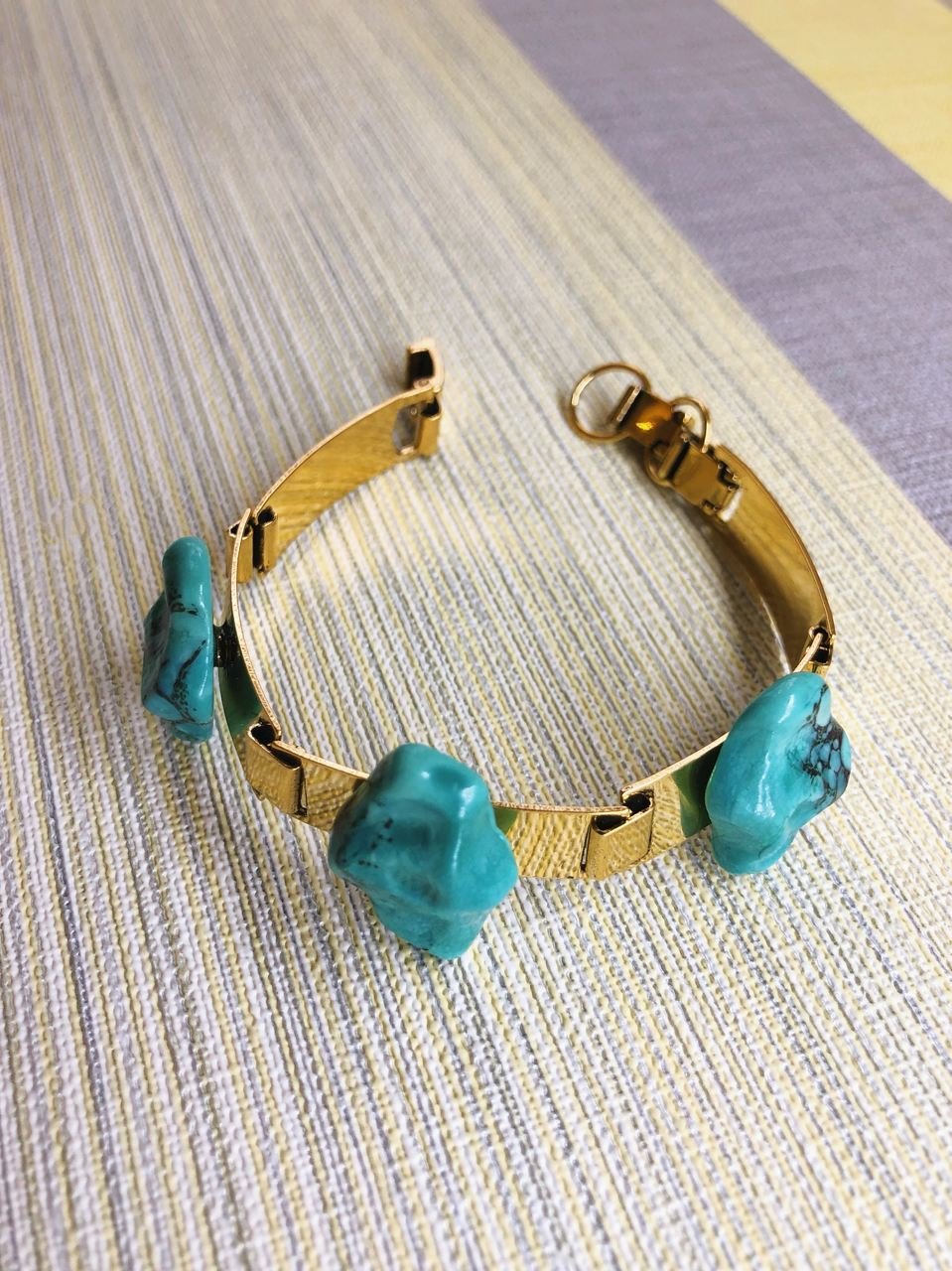 PULSEIRA NEPETA 3 PEDRAS TURQUESA IRREGULARES OURO