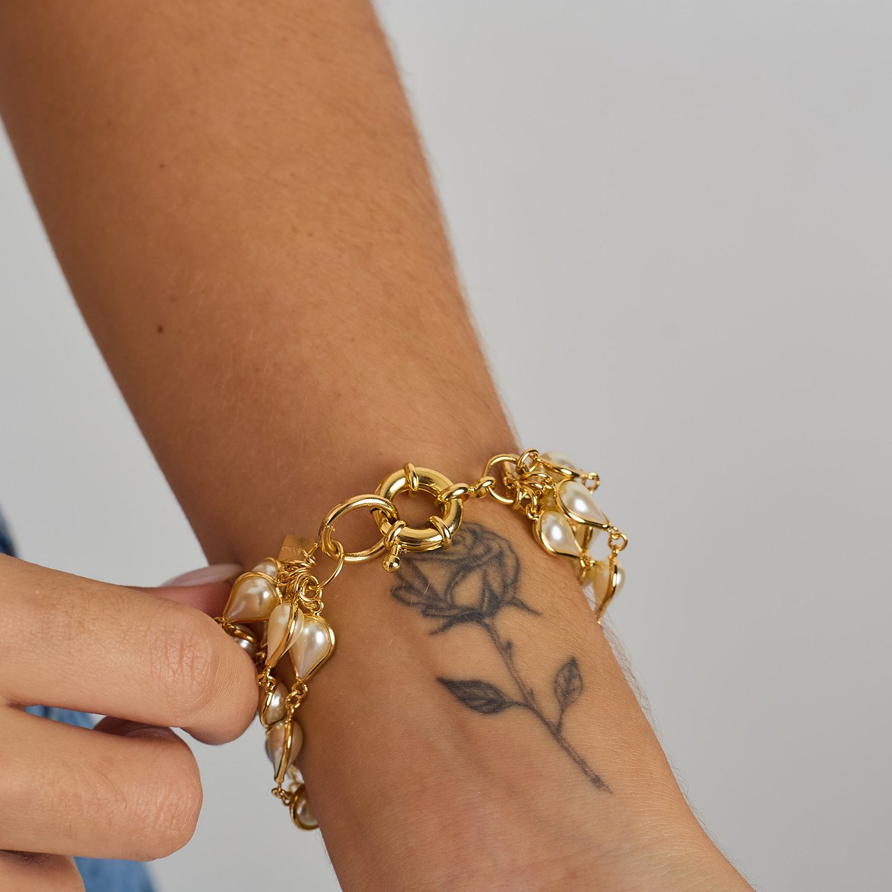 PULSEIRA AURORA PÉROLAS BANHO RÓDIO BRANCO