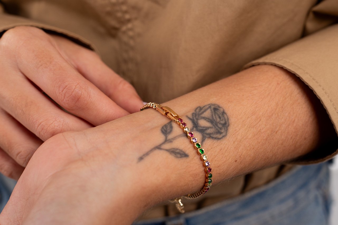 PULSEIRA CICI RIVIERA PORTUGUESA PERSONALIZADA CRISTAIS COLORIDOS BANHO OURO