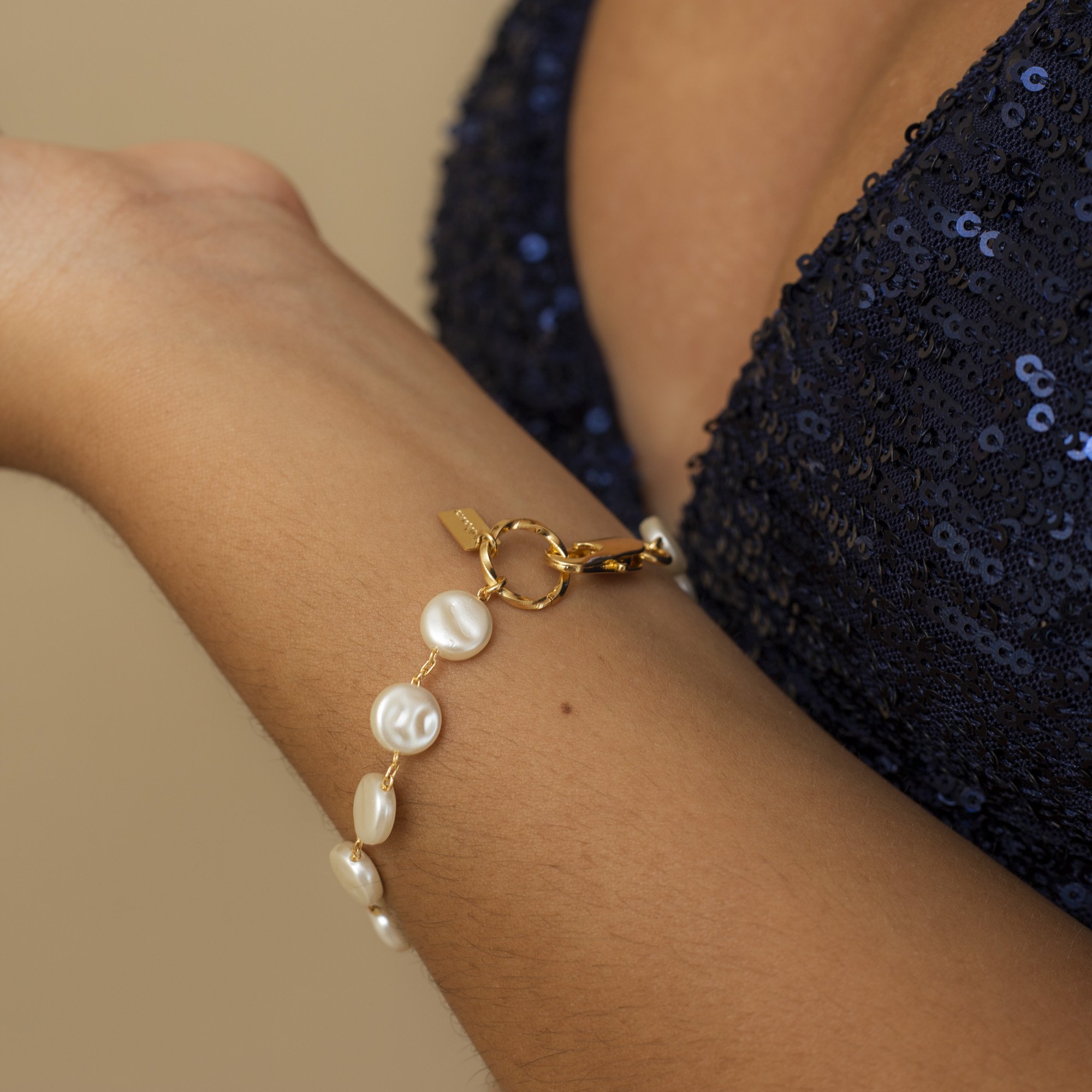 PULSEIRA CONTOS BANHO OURO