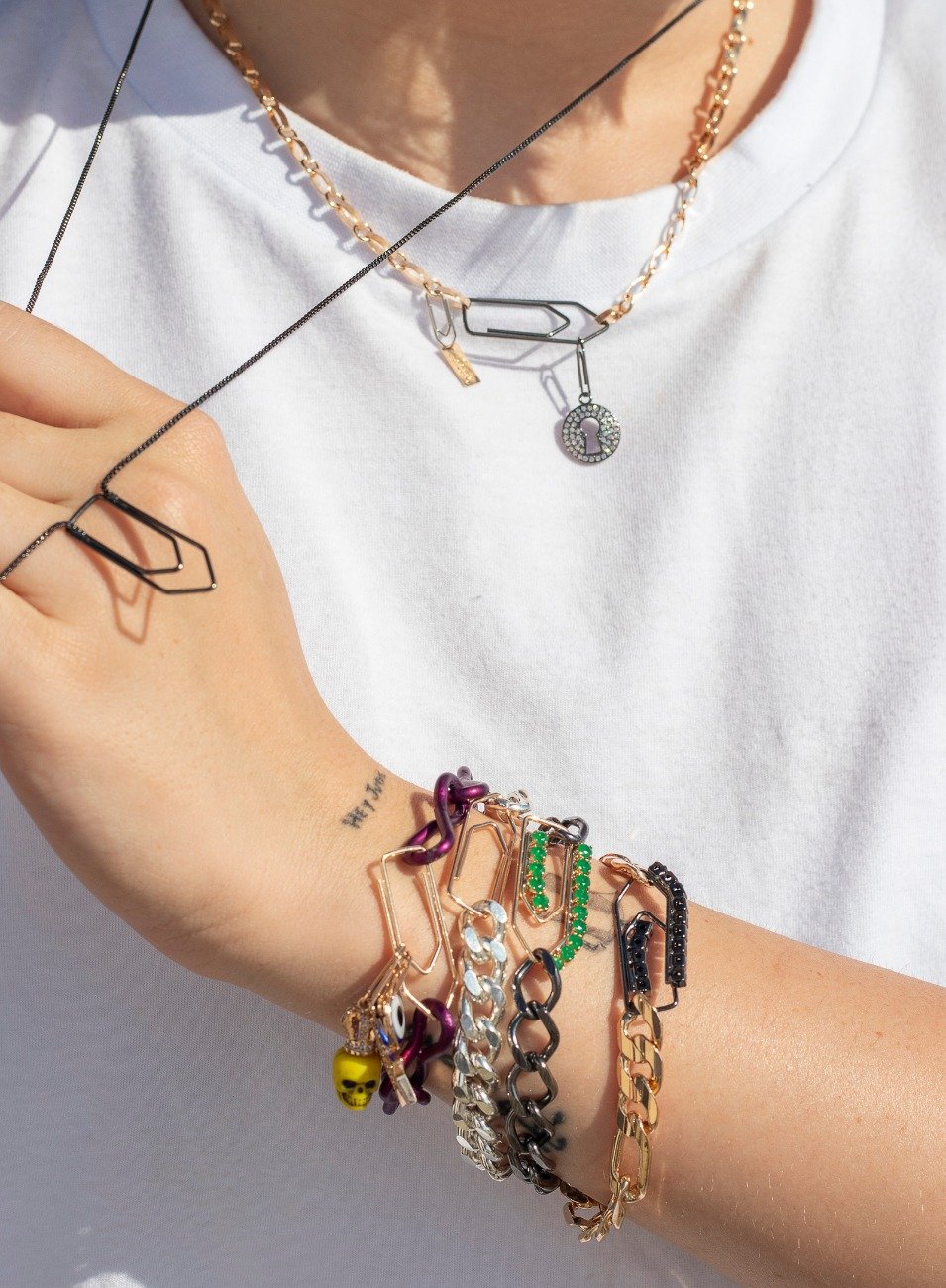 PULSEIRA CORRENTE COM FECHO CLIP BANHO RÓDIO NEGRO