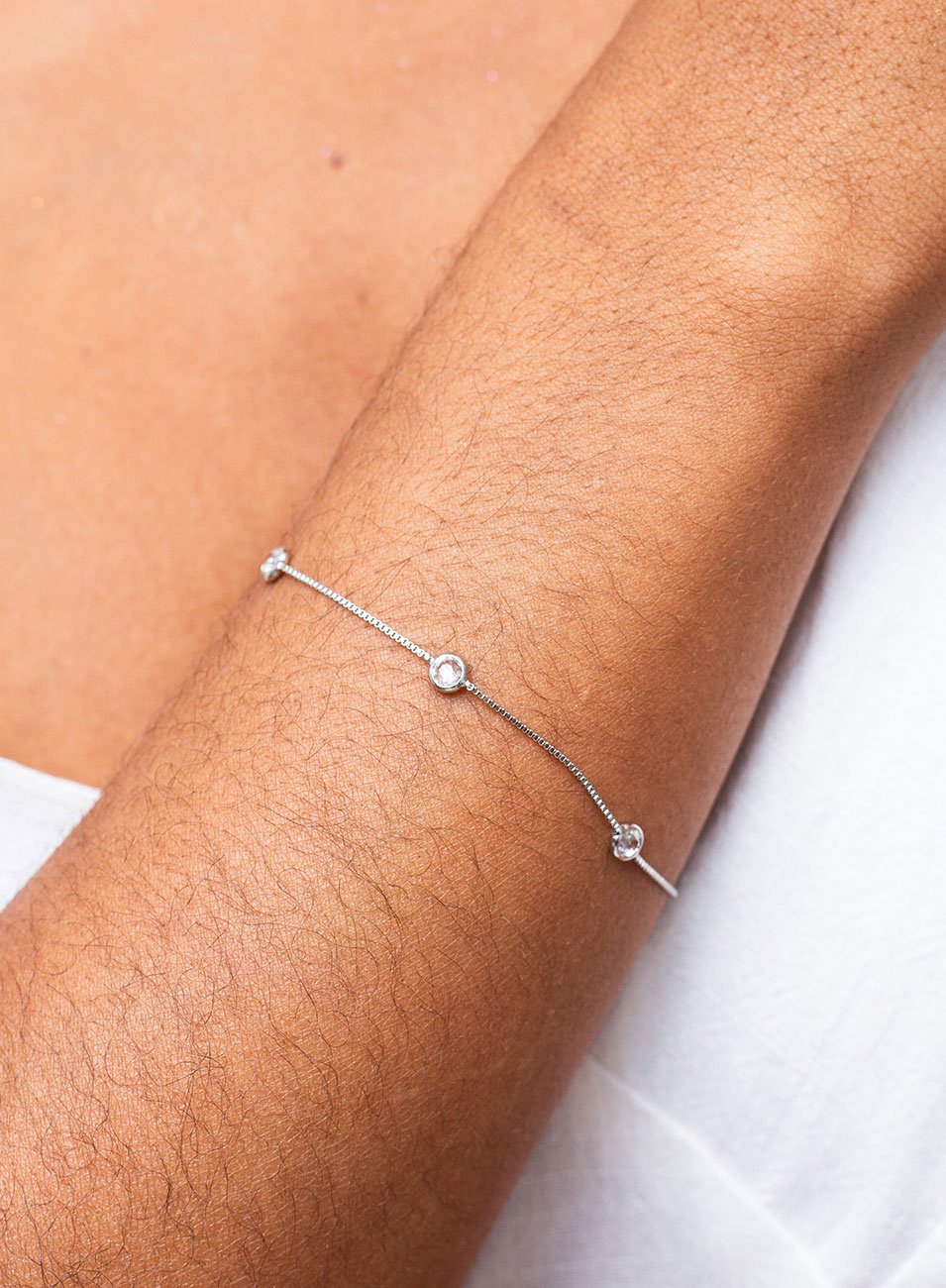 PULSEIRA EMILY BANHO DE RÓDIO BRANCO
