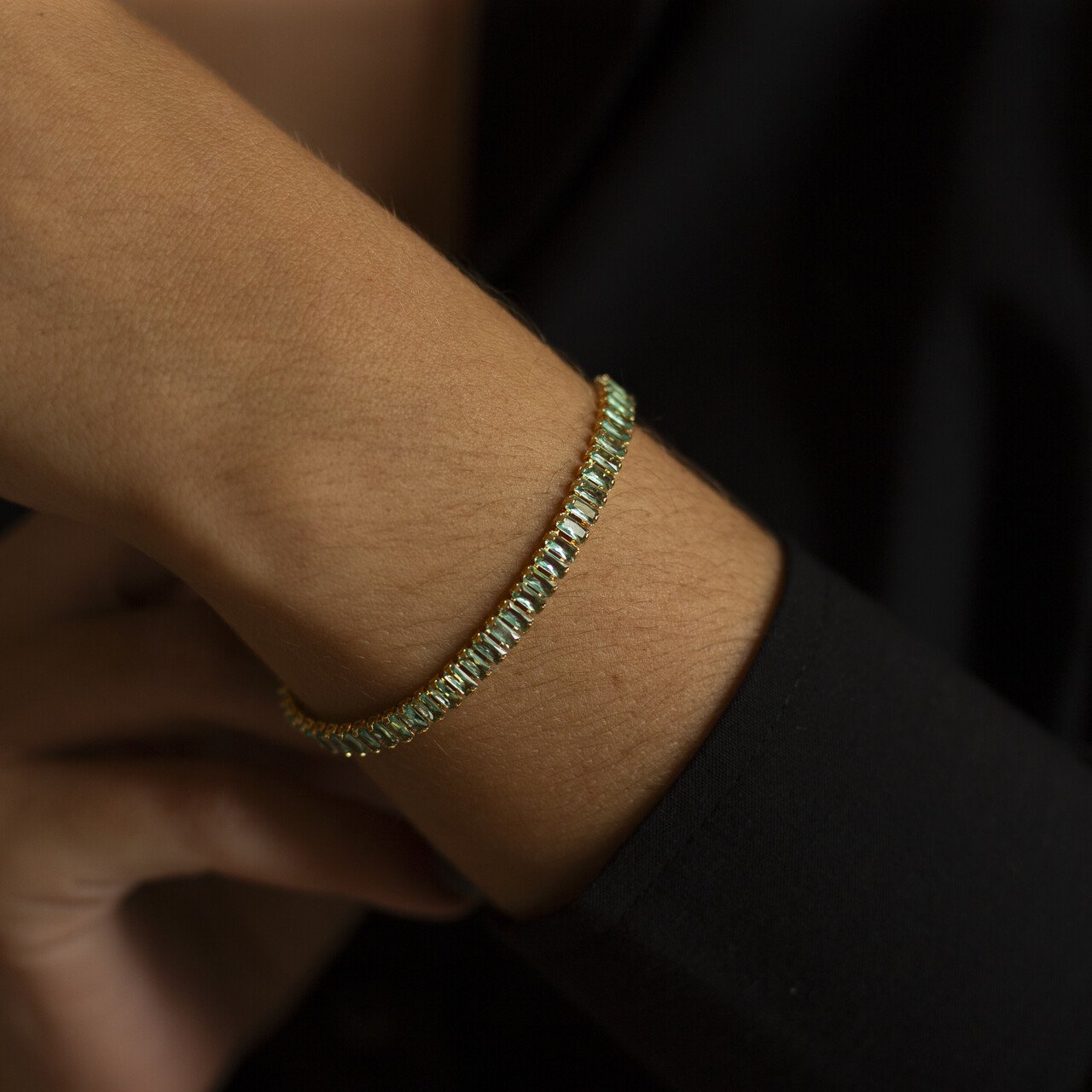 PULSEIRA EXXU RIVIERA CRISTAL VERDE CLARO BANHO OURO