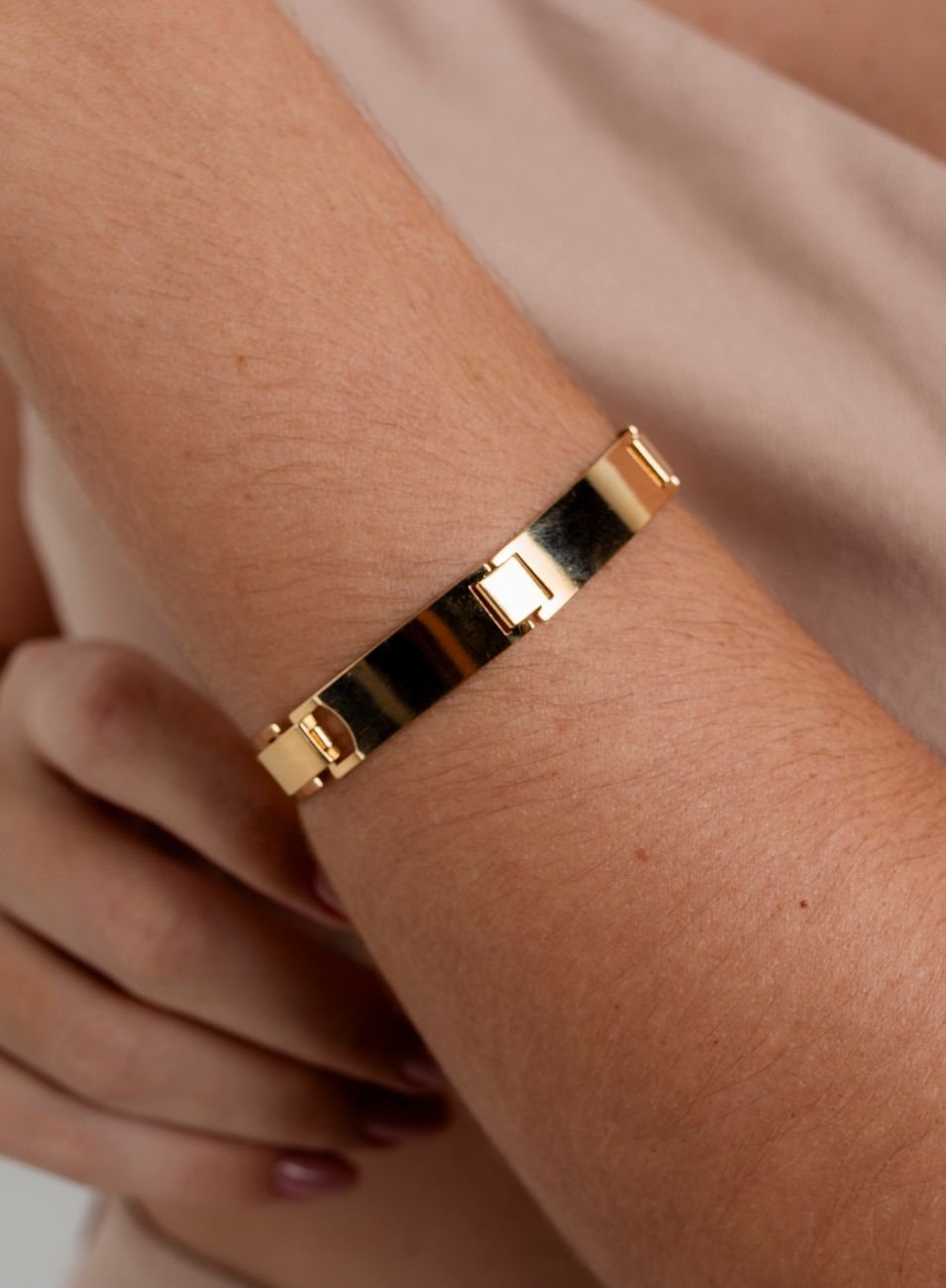PULSEIRA JHON BANHO OURO