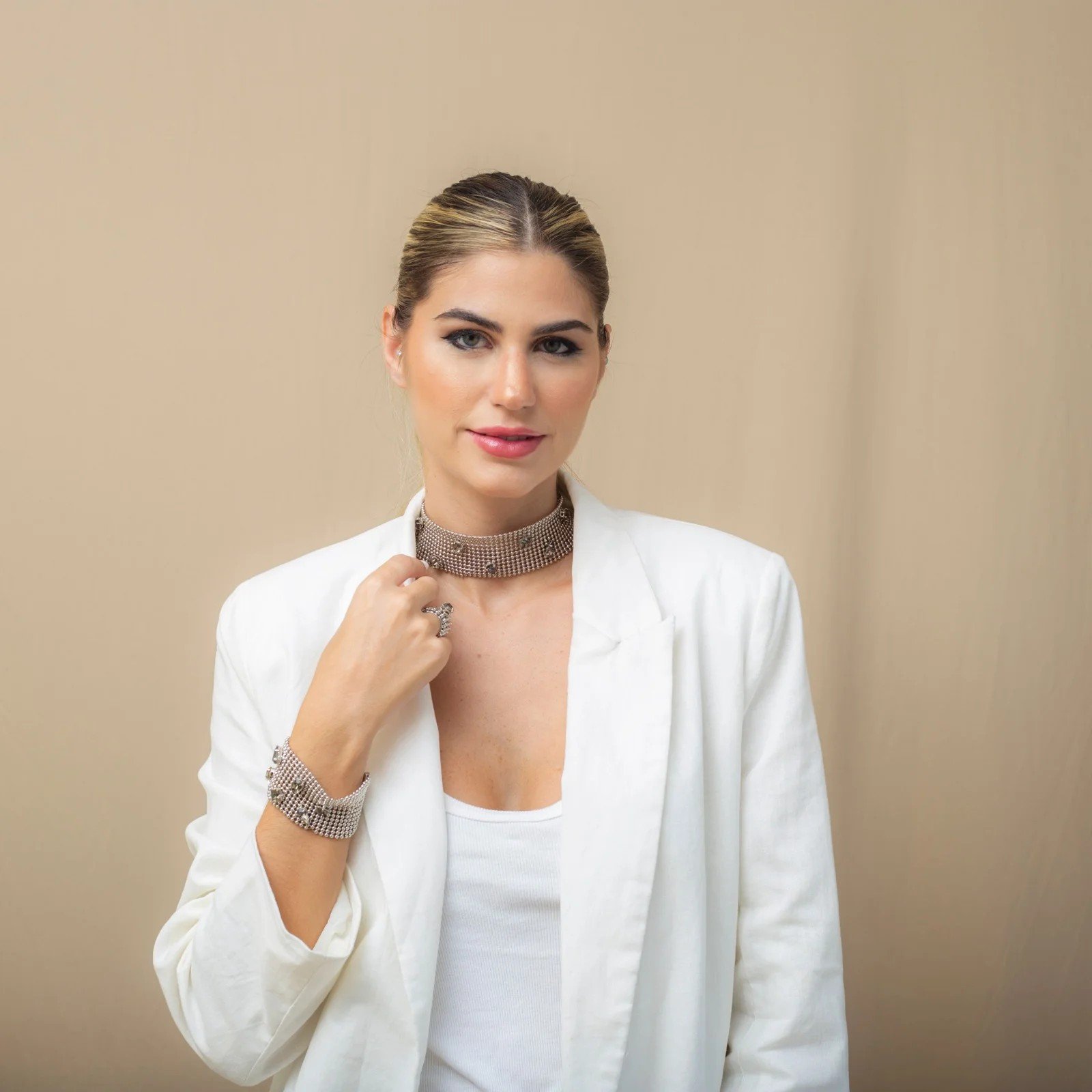 PULSEIRA MALHA MIX CRISTAIS CORES RÓDIO BRANCO