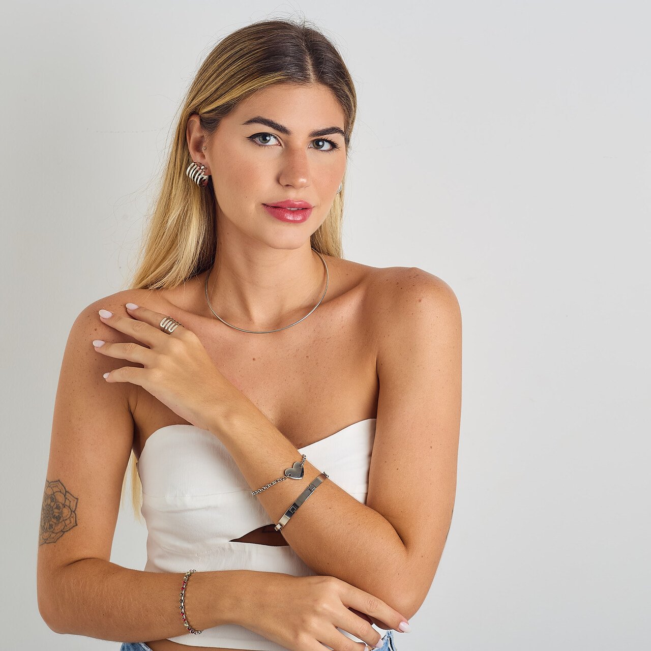 PULSEIRA PLACA FINA BANHO RÓDIO BRANCO