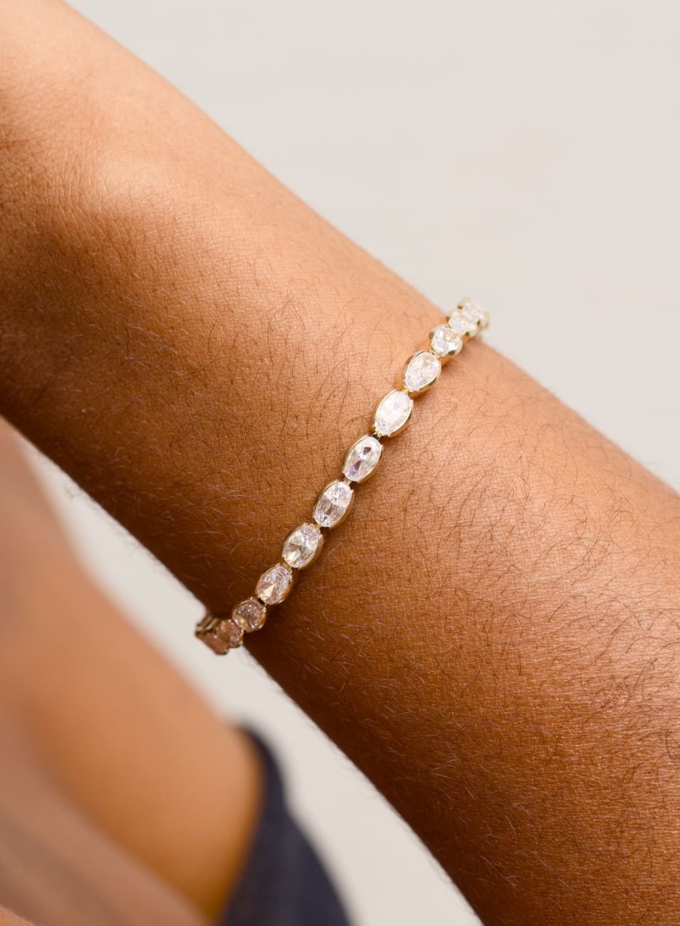 PULSEIRA SABINA RIVIERA ZIRCÔNIAS OVAIS 4mm BANHO OURO