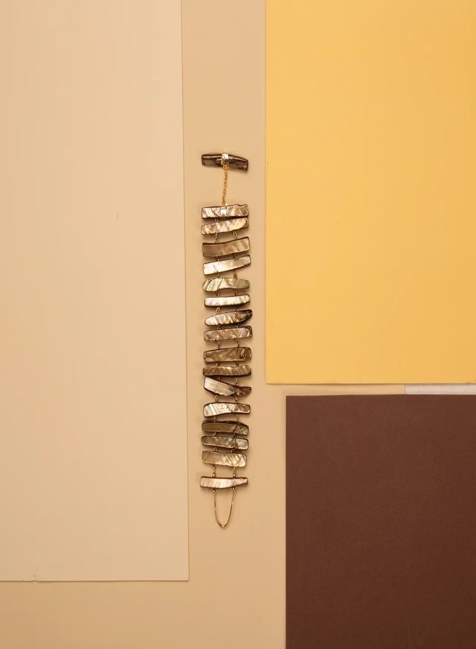 PULSEIRA SERENIDADE MADREPÉROLA VERDE PISTACHE BANHO OURO