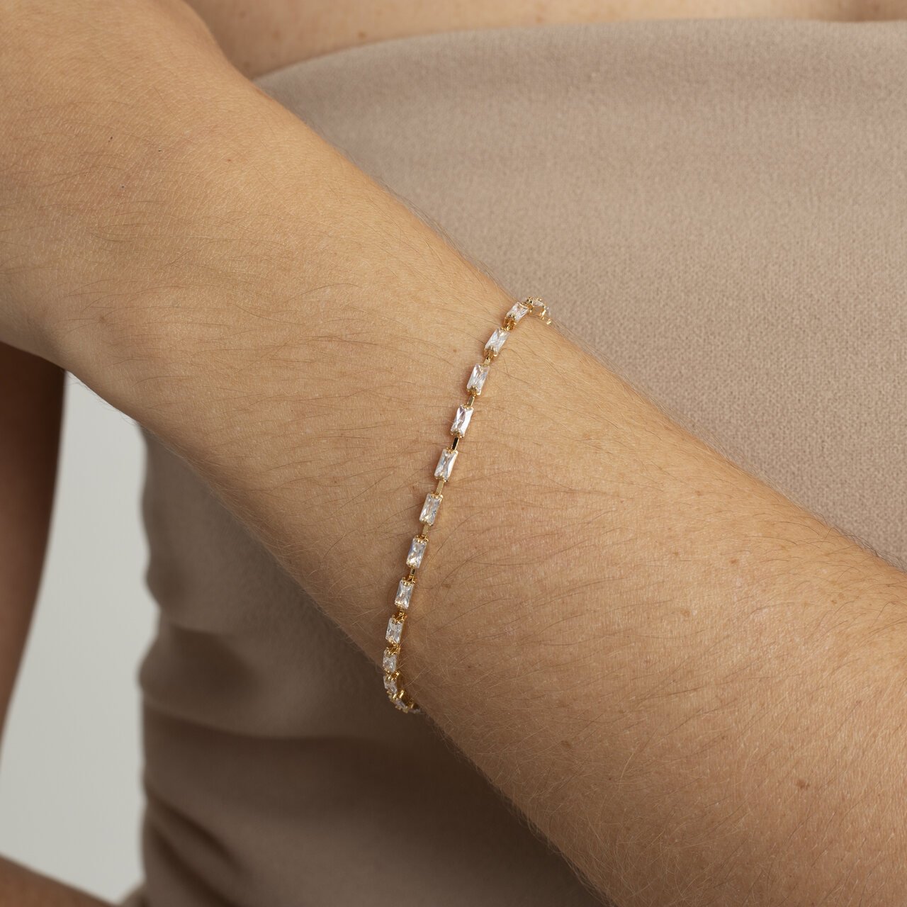 PULSEIRA ZIRC ZIRCÔNIA BANHO OURO