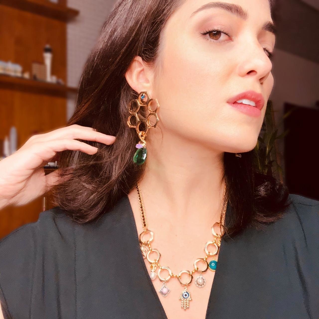 BRINCOS RODA DA VIDA MAXI FACETADO GOTA VERDE BANHO OURO